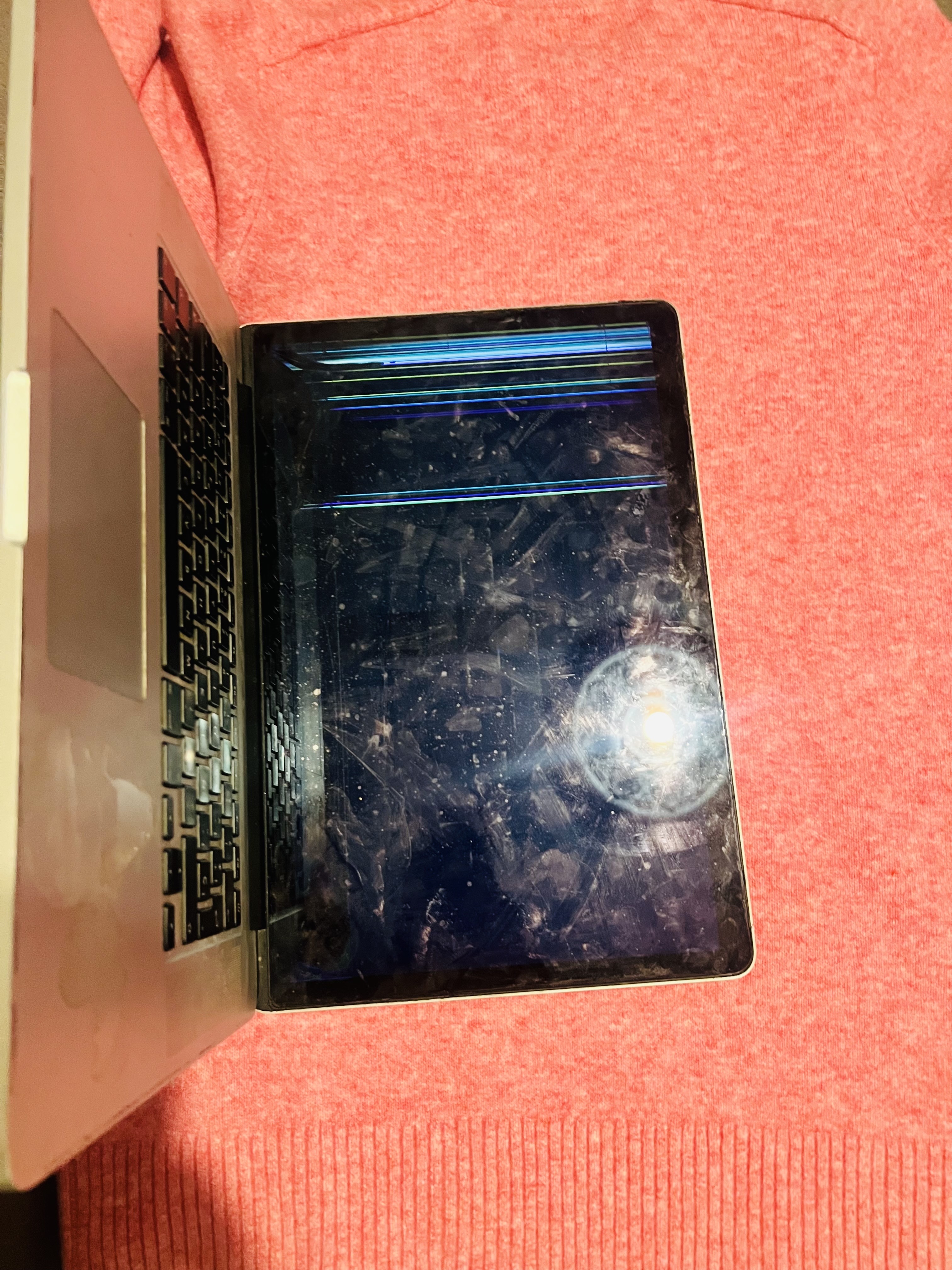 computadoras y laptops - Mac Pro A1398 para piezas pantalla mala  7
