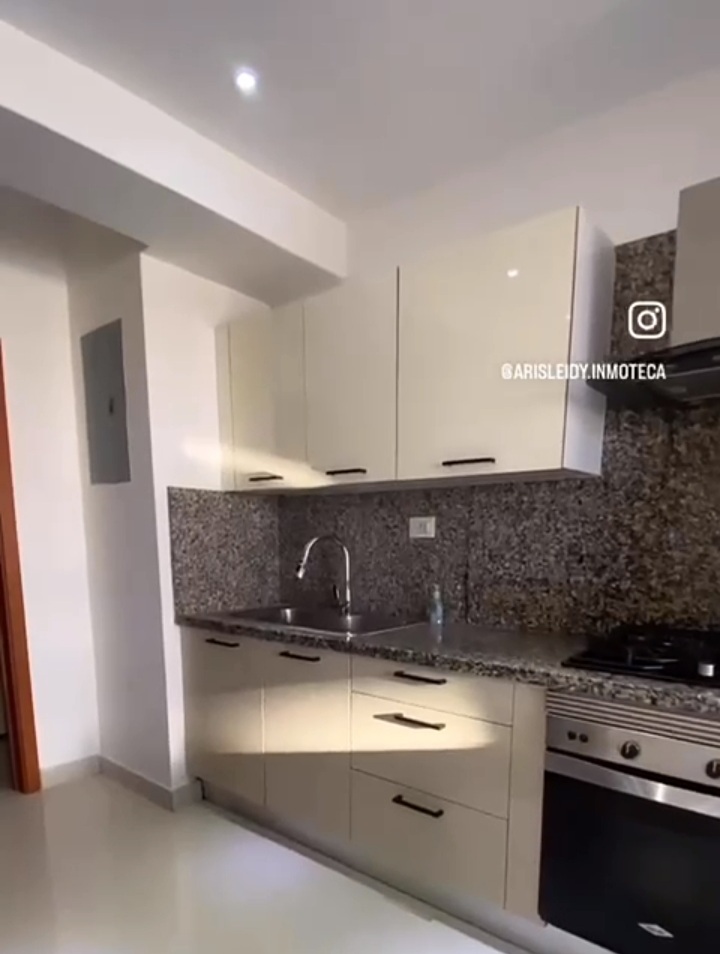 apartamentos - APT EN PIANTINI RENTA O VENTA 2