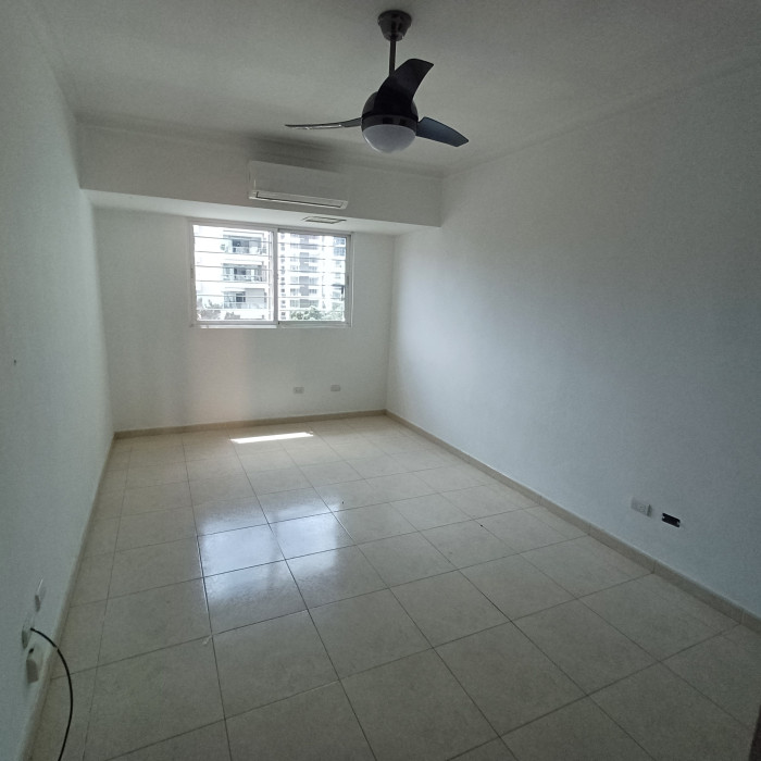 apartamentos - Apartamento en venta en Naco, Distrito Nacional! 4