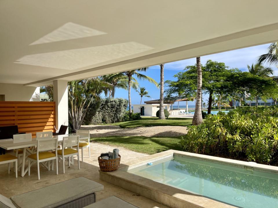 apartamentos - Apartamento en venta frente a la playa de 2 habitaciones  At cap cana 1