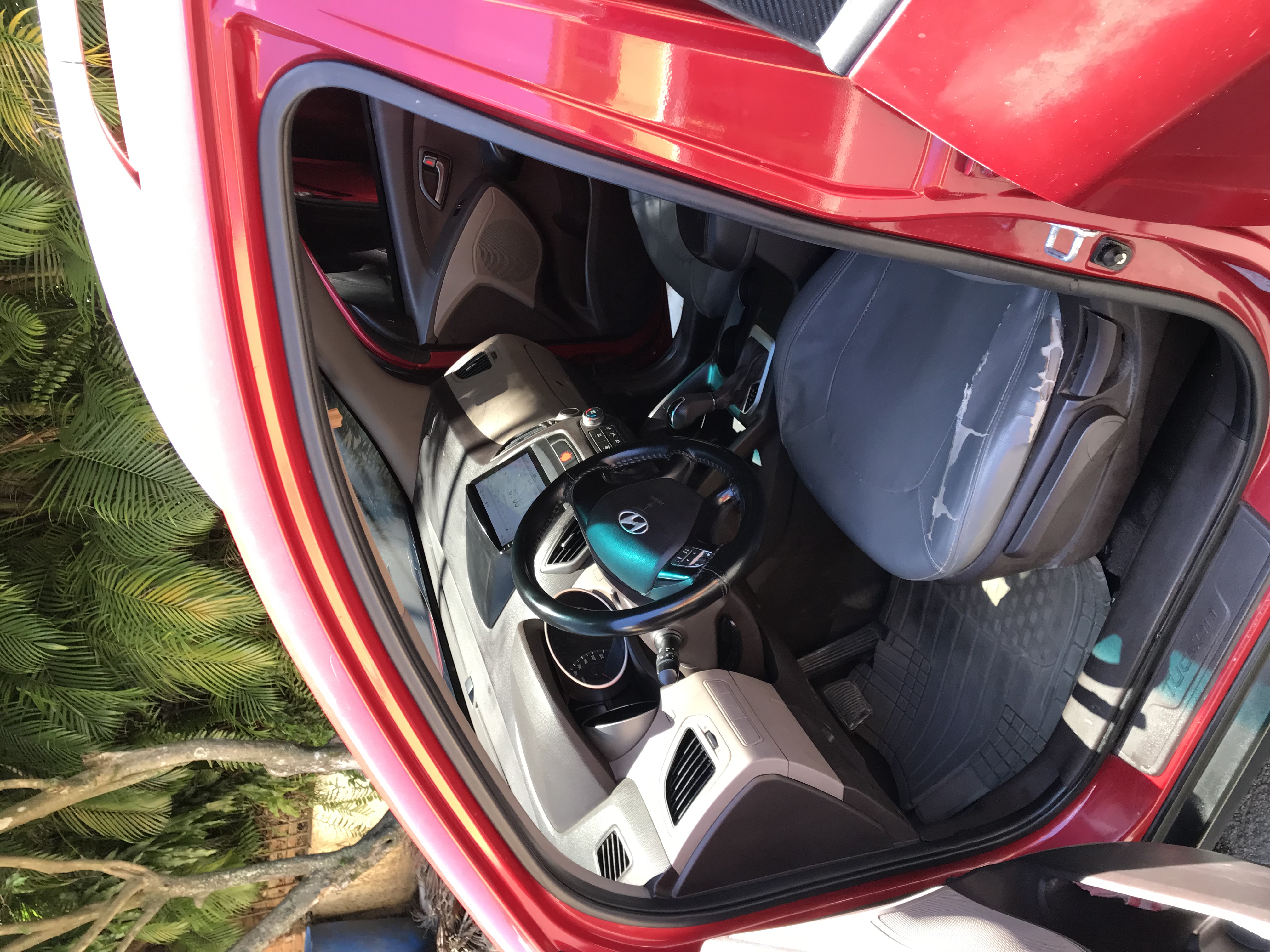 jeepetas y camionetas - Se vende Hyundai tucson año 2014  9