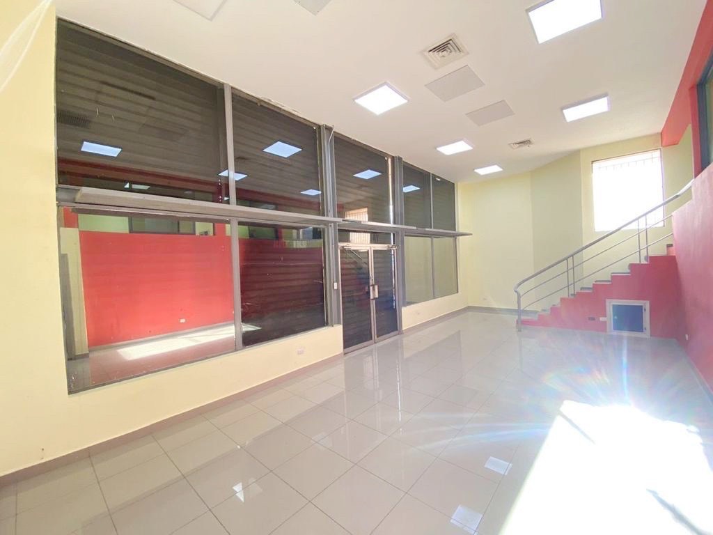 oficinas y locales comerciales - Alquiler local céntrico en Evaristo  2