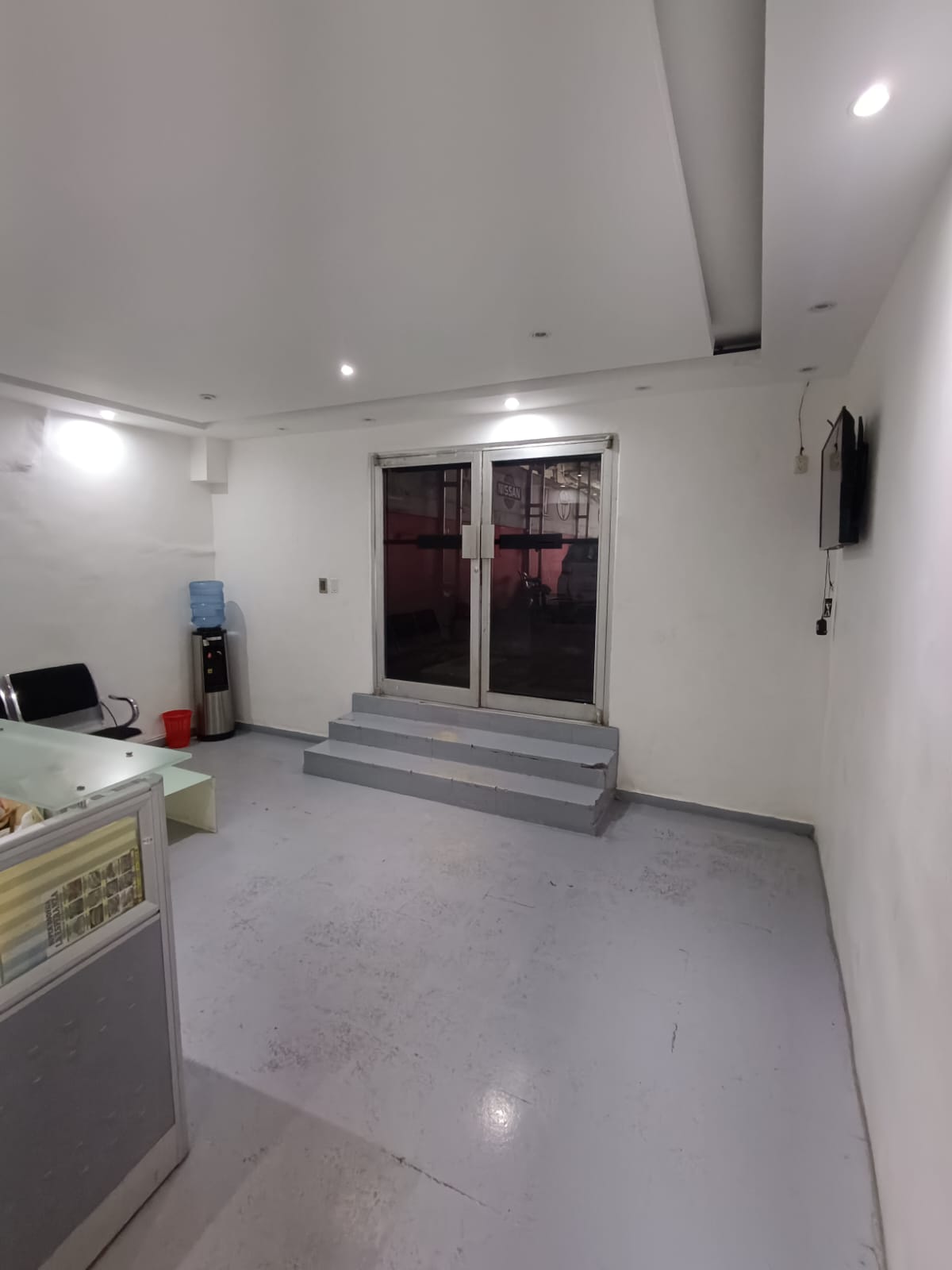 oficinas y locales comerciales - Local en Alquiler 1