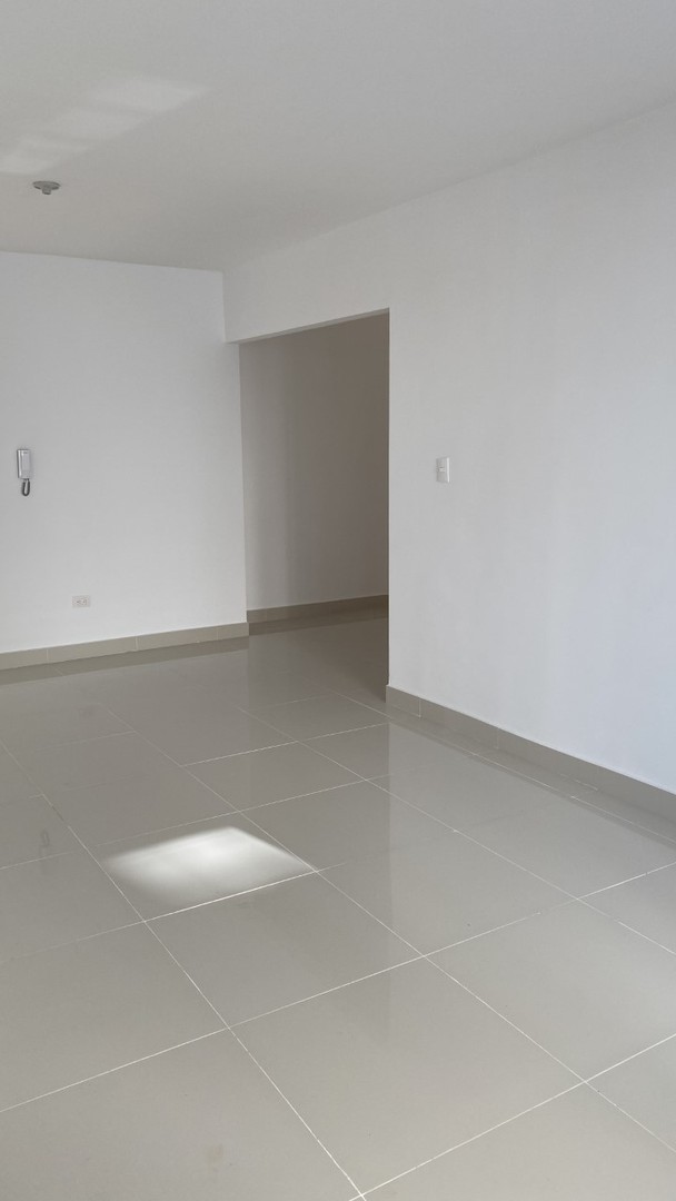 apartamentos -  Apartamentos de 3 habitaciones en Ave. Los Beisbolista 1