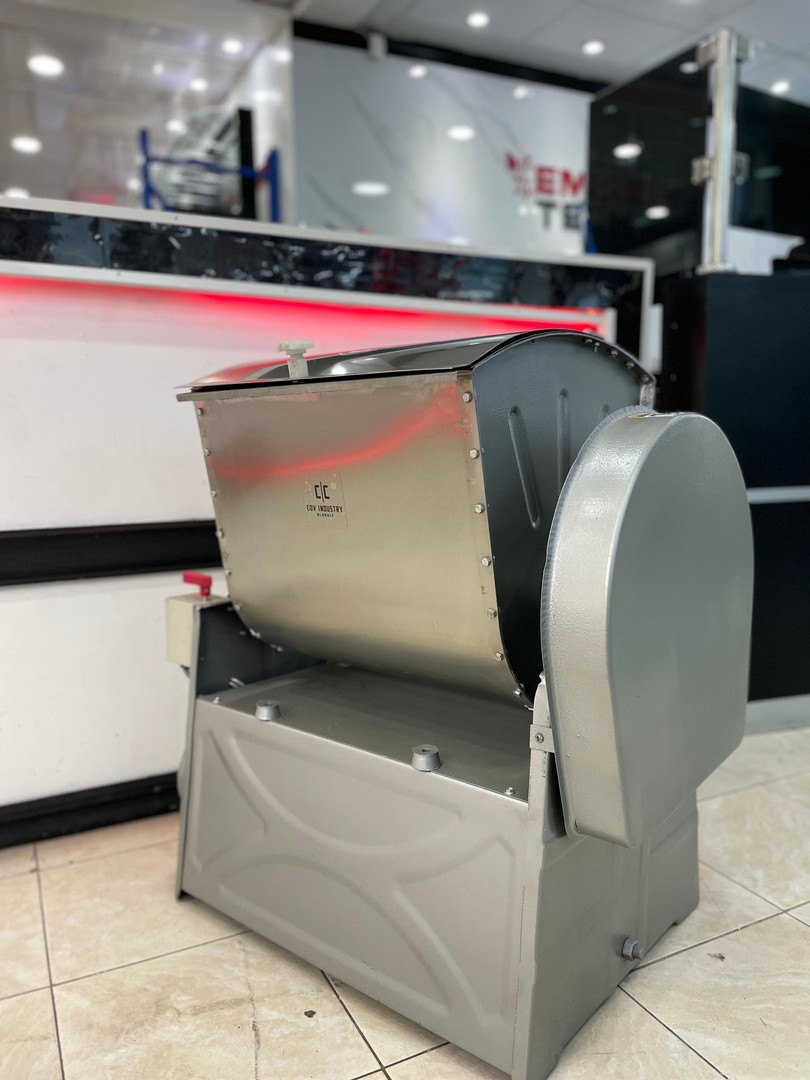 equipos profesionales - Maquina industrial amasadora mezcladora de masa de harina pan pizza bizcocho 4
