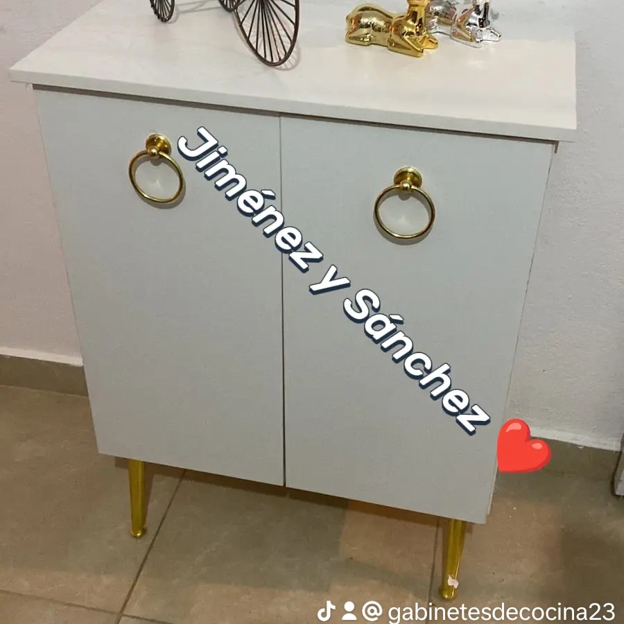 decoración y accesorios - Credenzas disponibles de 2 , 3 y 4 puertas en melamina hidrofuga 