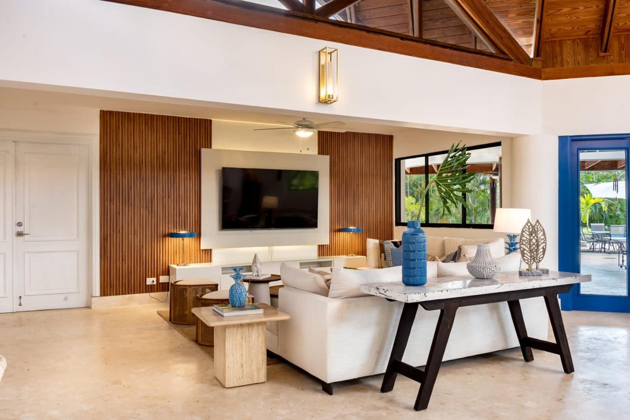casas - ALQUILER/VENTA DE AMPLIA CASA EN CASA DE CAMPO 6