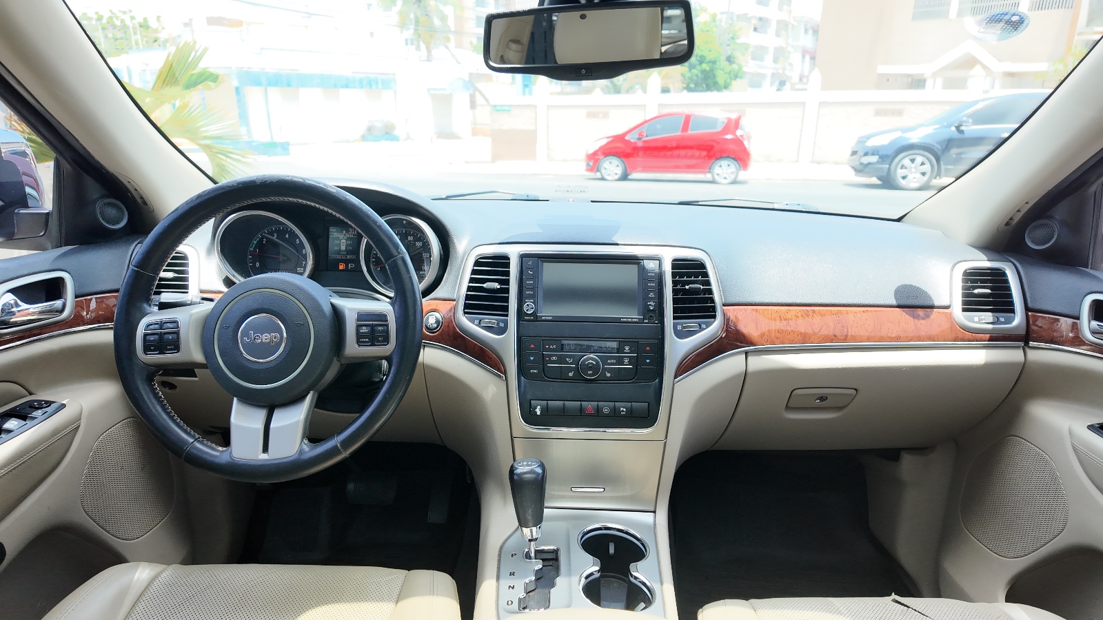 jeepetas y camionetas - JEEP GRAND CHEROKEE LIMITED 4X4 2012 2