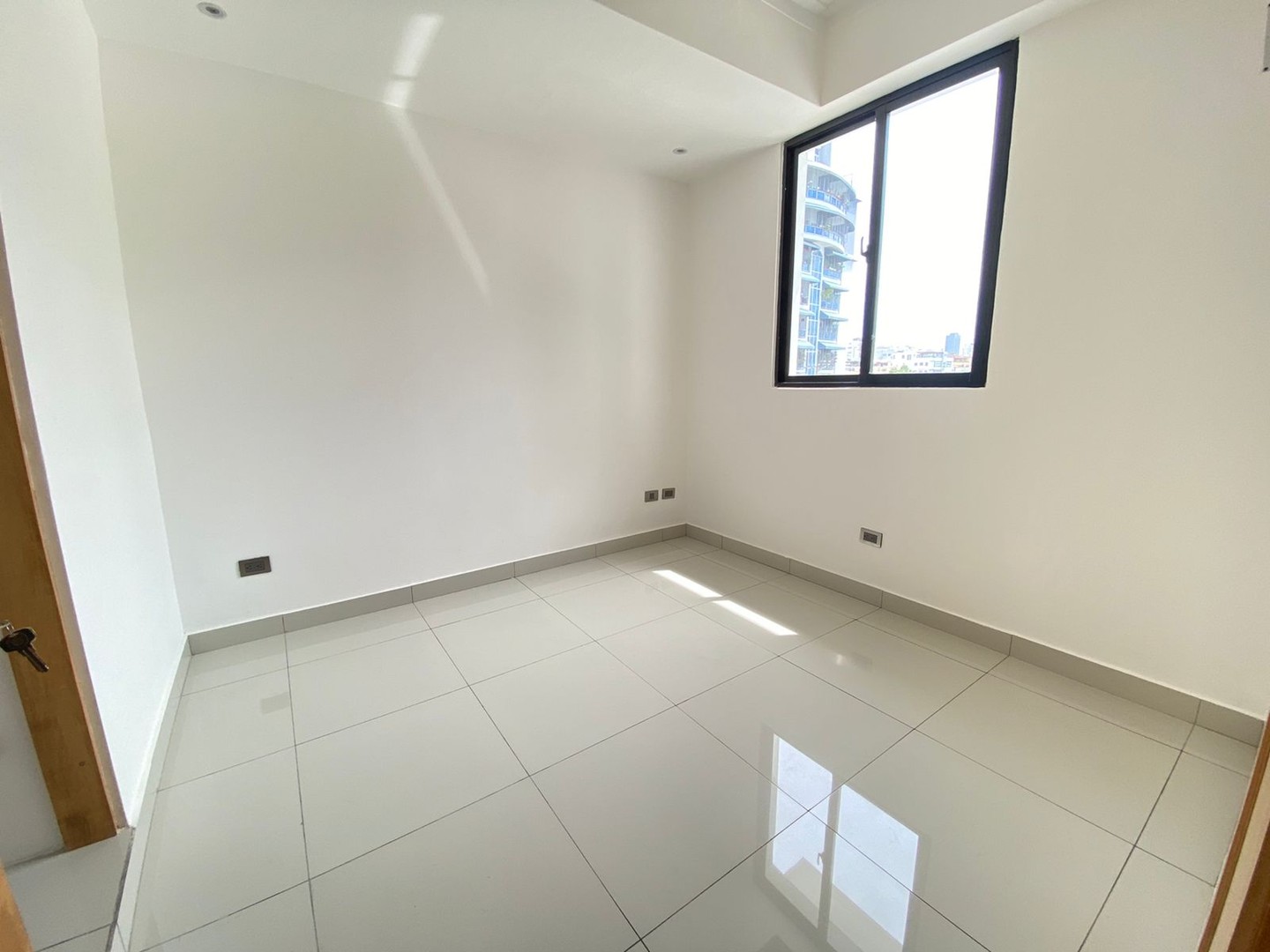 apartamentos - ‼Alquilo apartamento NUEVO en MIRADOR NORTE ‼

145 metros 
3  habitaciones.
3.5  6