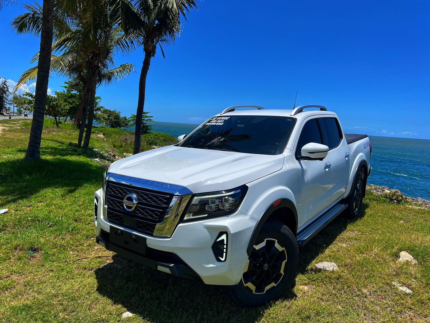 jeepetas y camionetas - Nissan Frontier np300 Le 2023 la más full  8