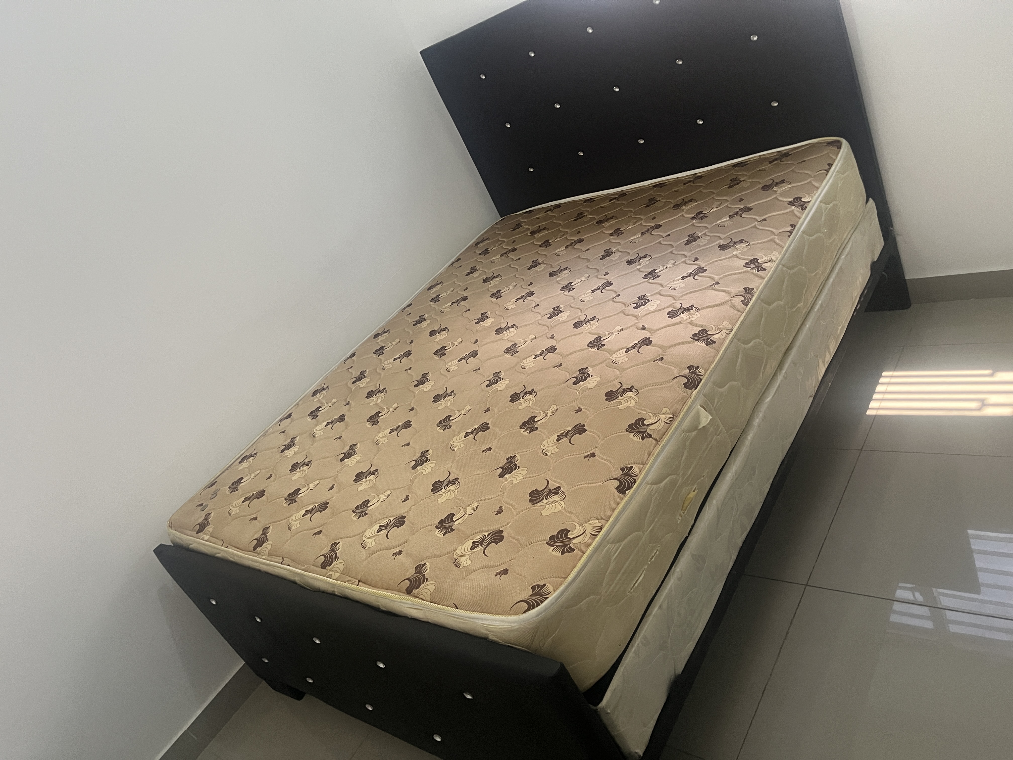 muebles y colchones - Cama completa de 60  0