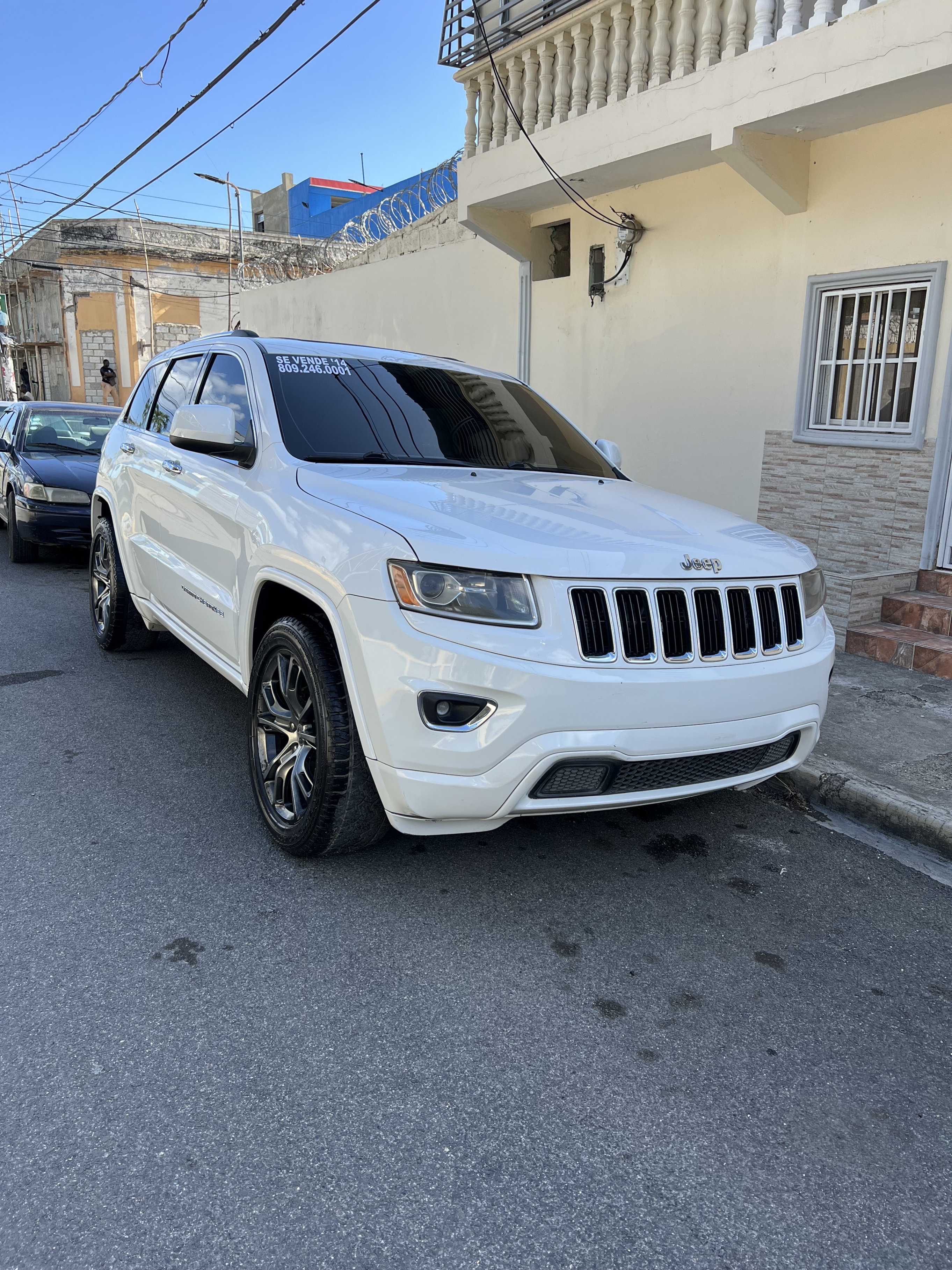 jeepetas y camionetas - JEEP GRANDCHEROKEE 2014 1