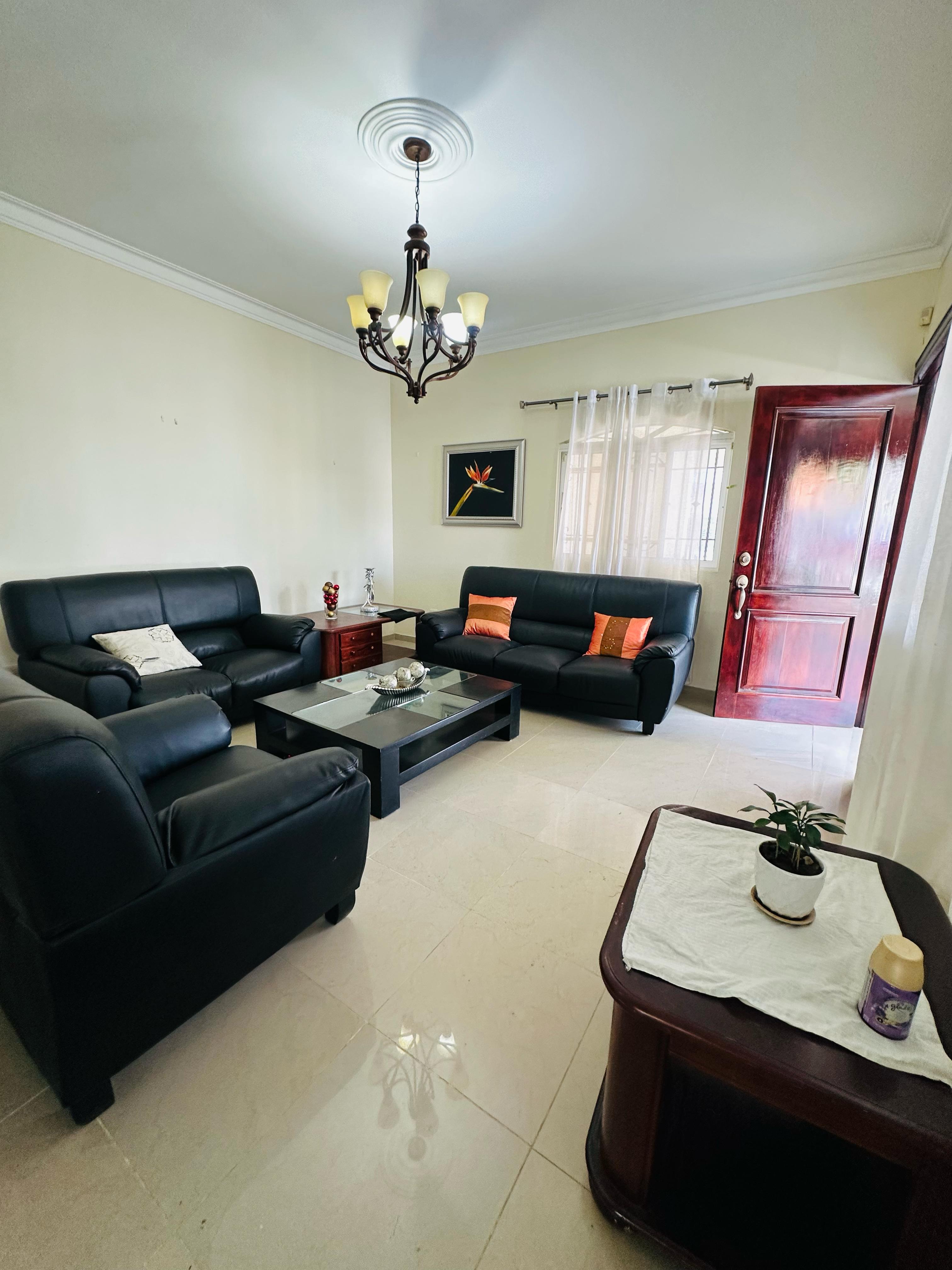 casas - CASA EN VENTA EN JARDINES DEL ESTE, SANTIAGO. 4