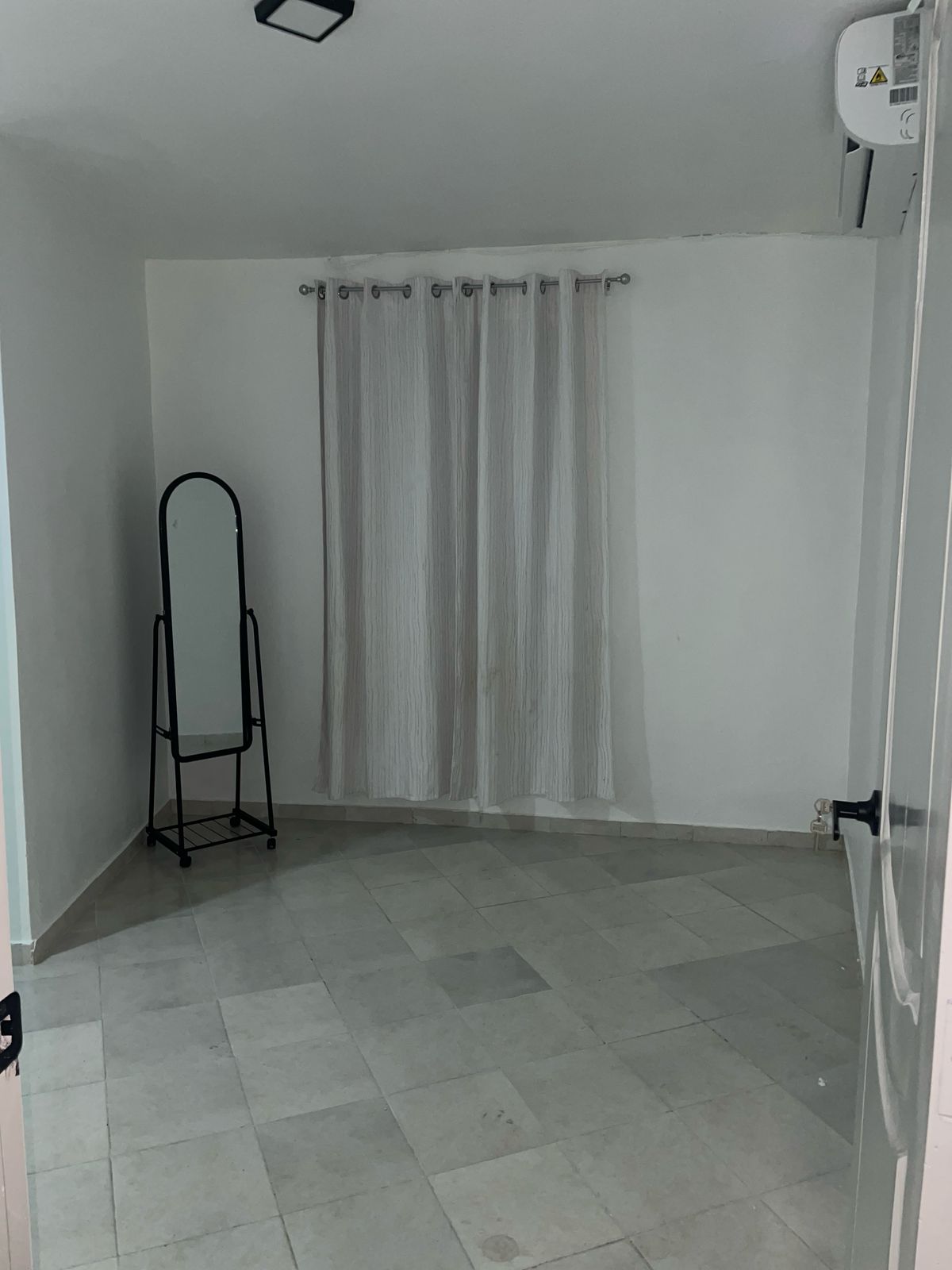apartamentos - Apartamento disponible Av. Independencia 5