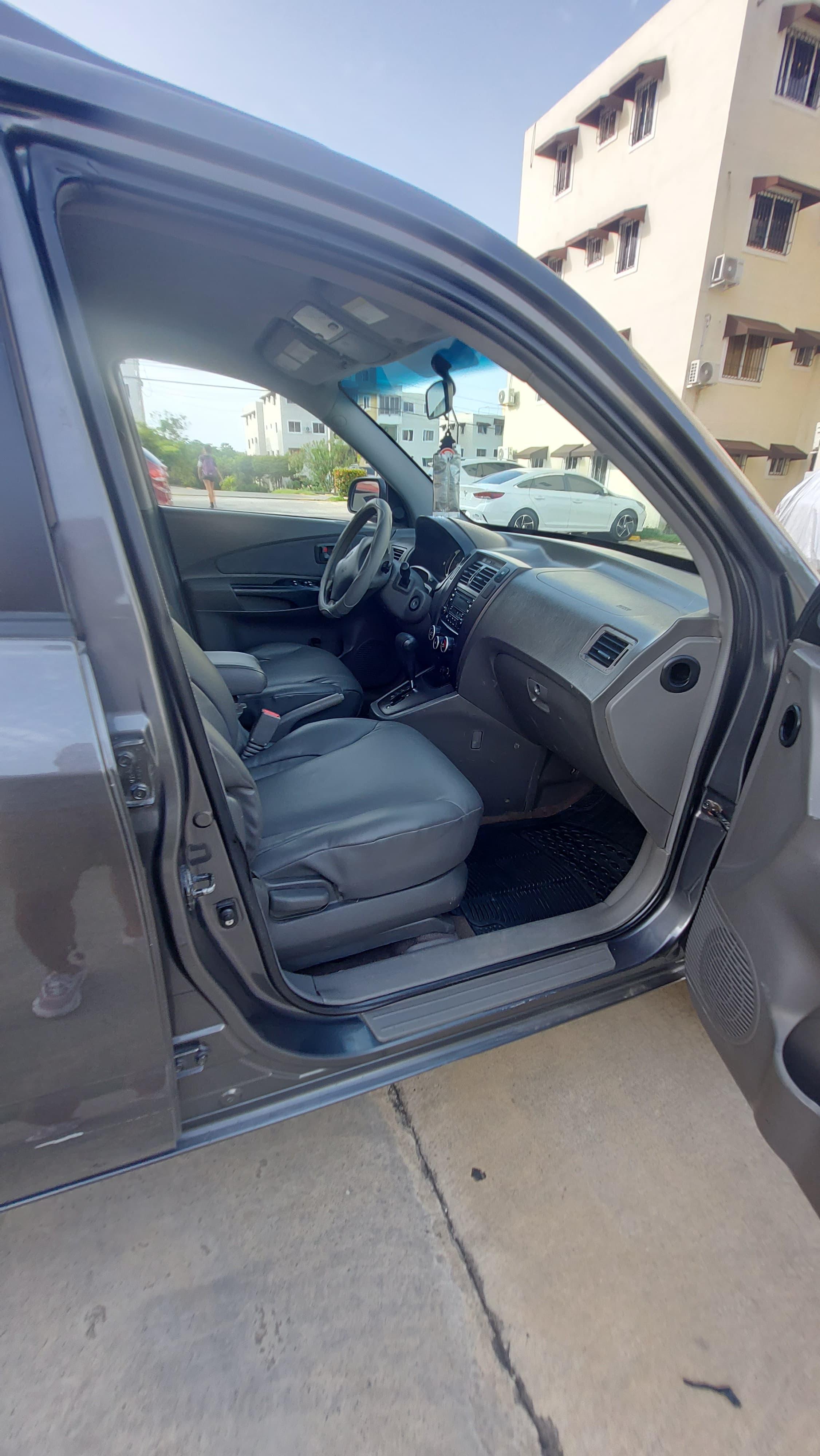 jeepetas y camionetas - Hyundai Tucson motor DOHC  6