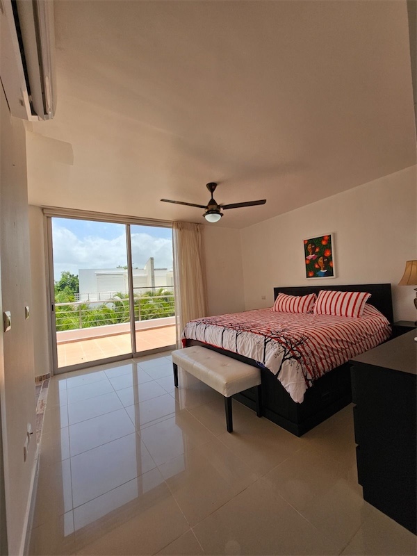 casas vacacionales y villas - Venta de Villa totalmente amueblada en Playa Nueva Romana, 324.99 Ms2 solar 1