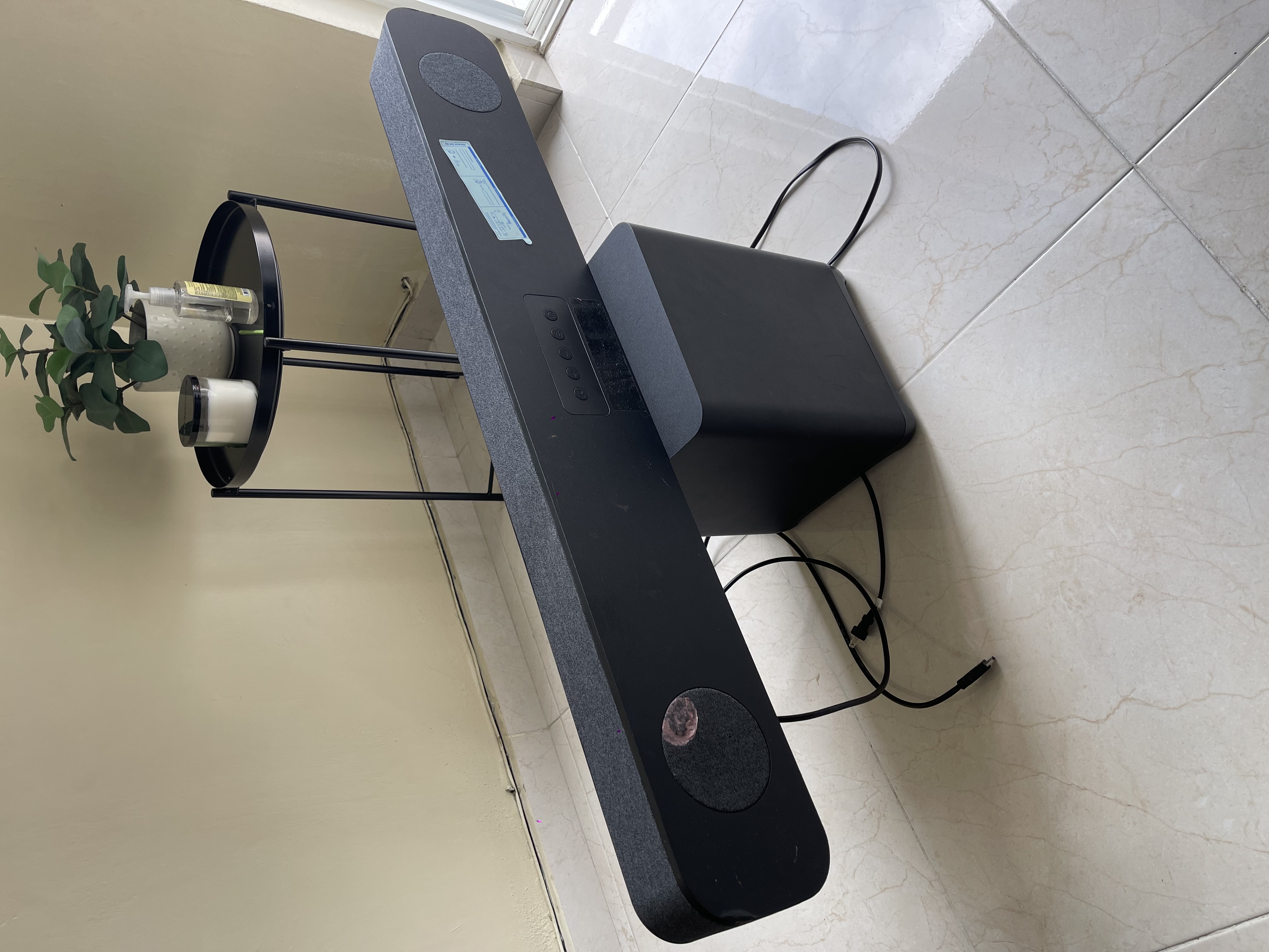 tv - SaundBar con Bajo  1