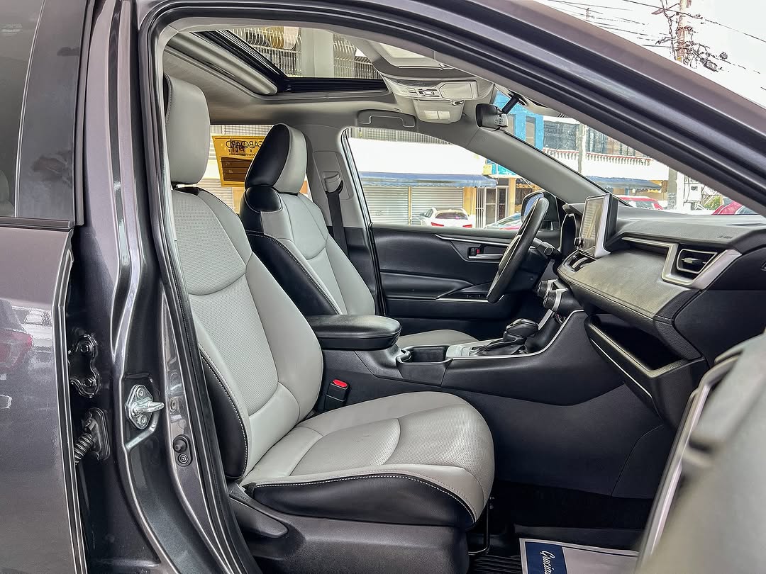 jeepetas y camionetas - TOYOTA RAV4 XLE - Año 2023 - ✅💯❗◀️❗️Color gris original de fábrica 👍🚗🧾👌 2