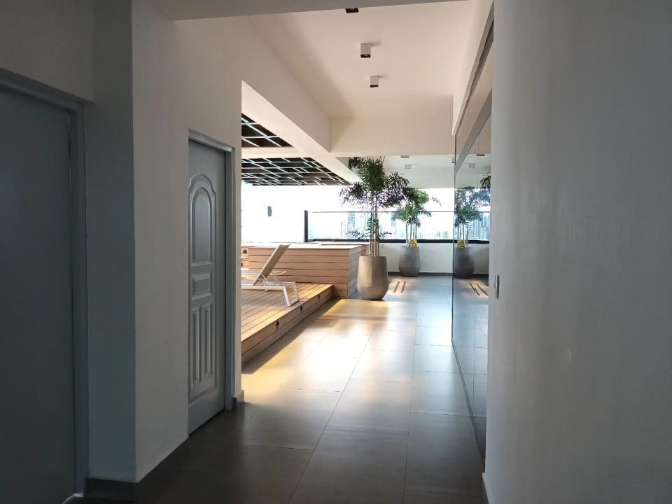 apartamentos - Alquiler Apartamento con Linea Blanca en la Av. Sarasota 3