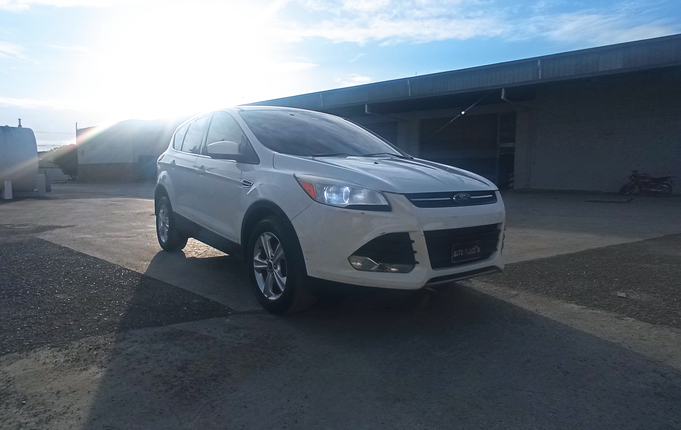 jeepetas y camionetas - Ford escape 2014. Muy buenas condiciones. 1