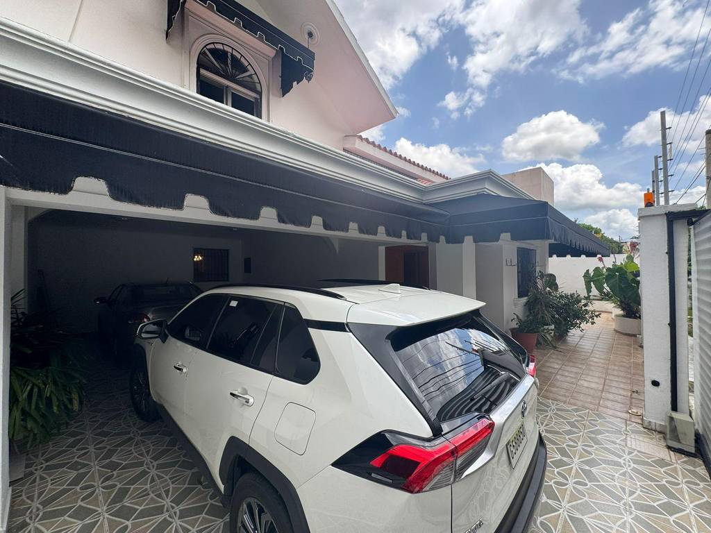 casas - Casa en alquiler en Altos de Arroyo Hondo lll 0