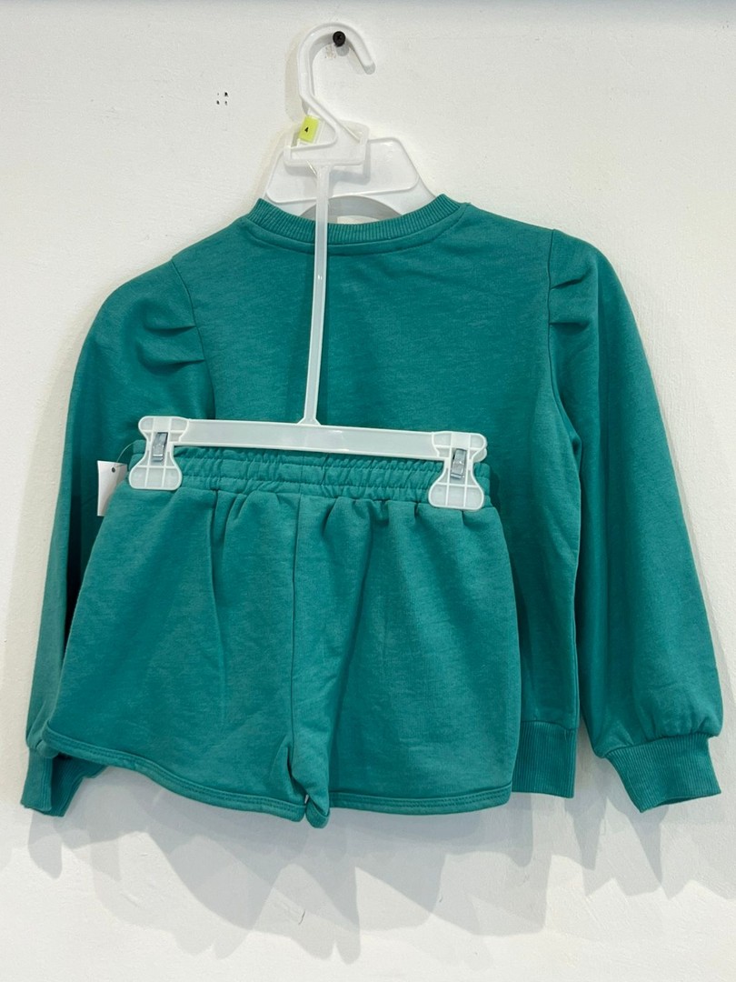 ropa y zapatos - Conjunto para niñas 2