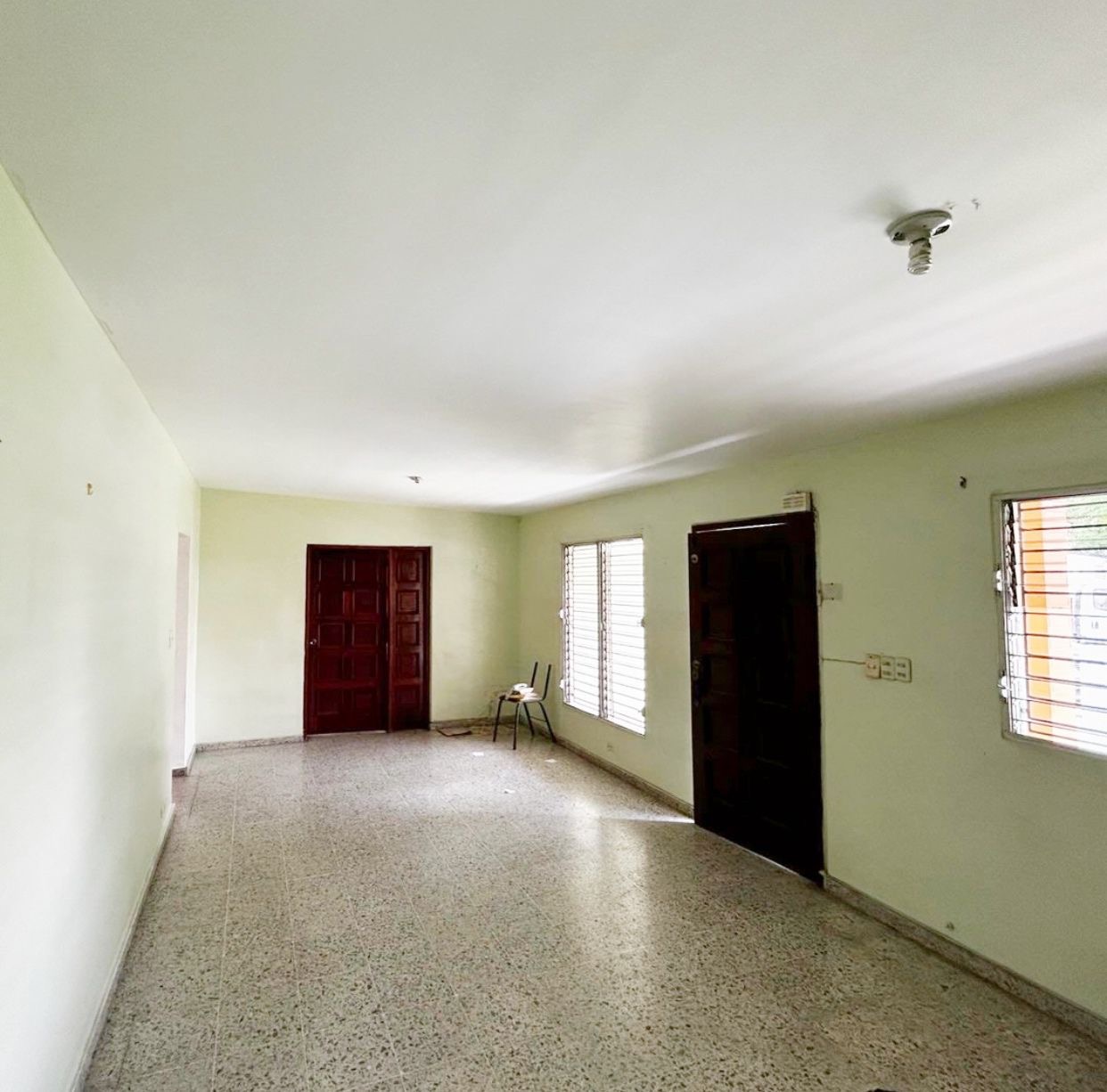 casas - Propiedad comercial céntrica 6