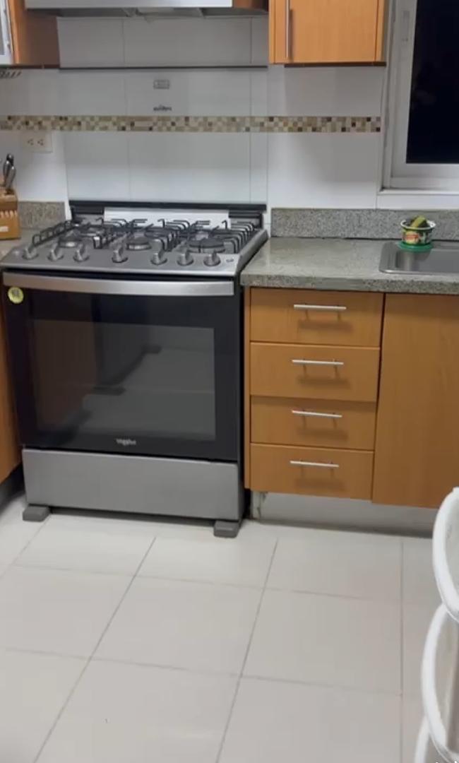 apartamentos - Apartamento En Alquiler De 3 Habitaciones Y 3 Baños En Naco 5