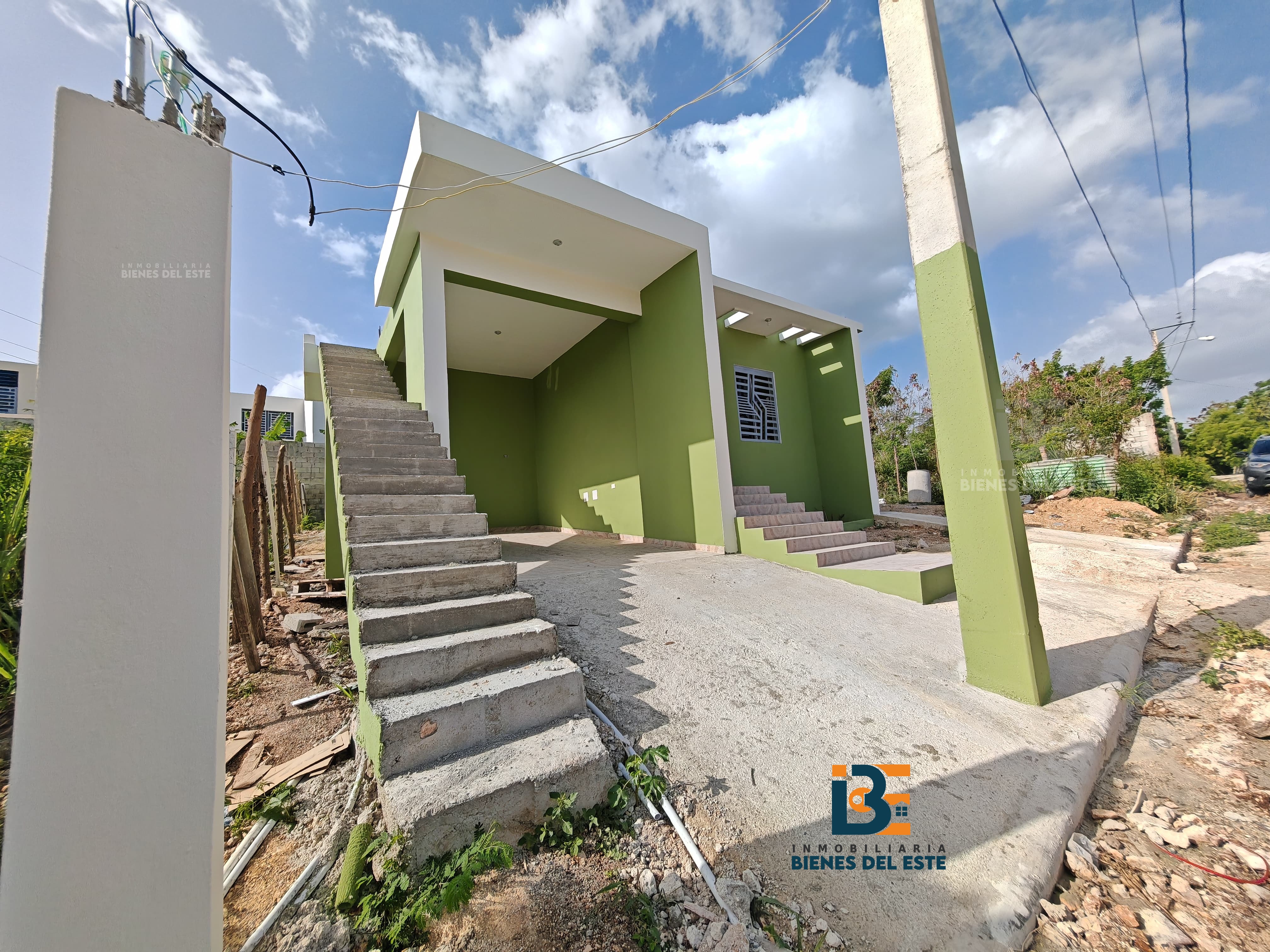 casas - Se Vende Vivienda Nueva, con mucho Patio en SPM. 7