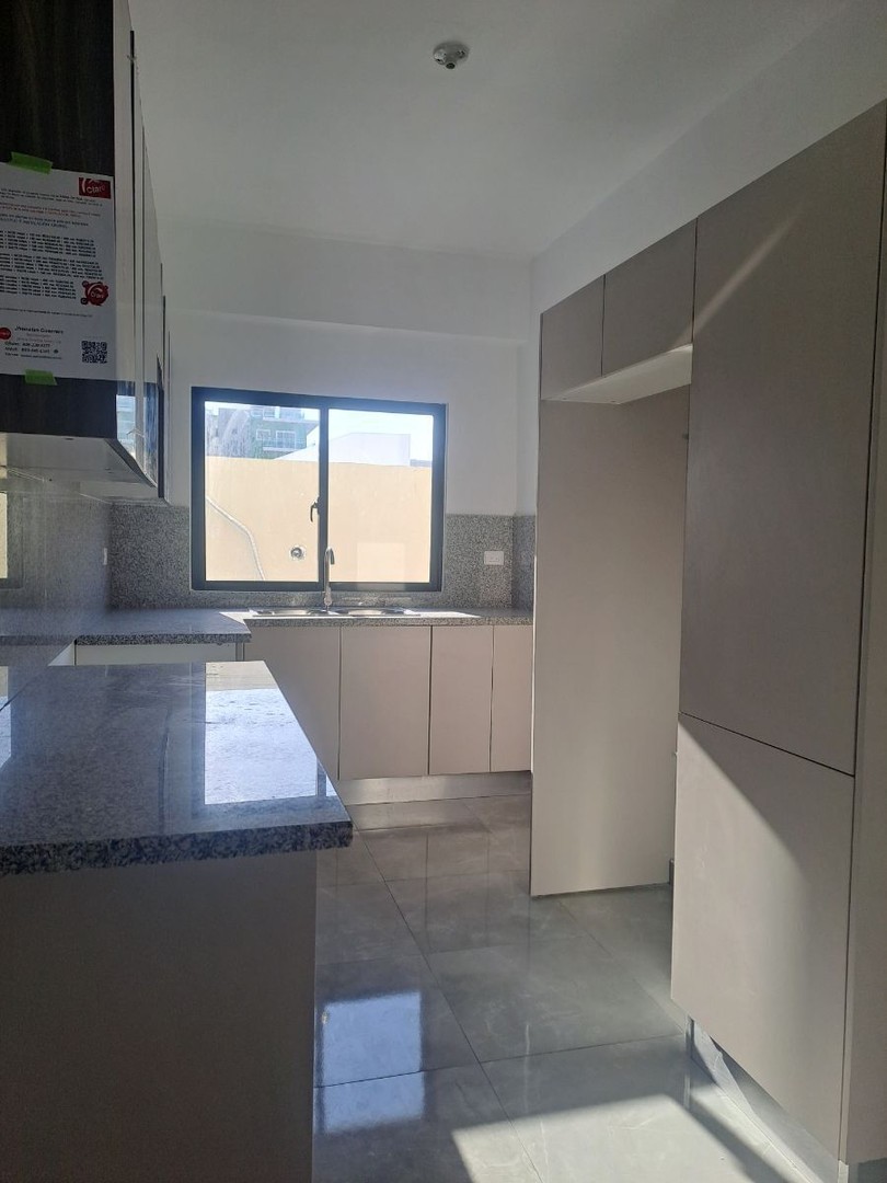 apartamentos - Apartamento nuevo 4to piso en Renacimiento
 6