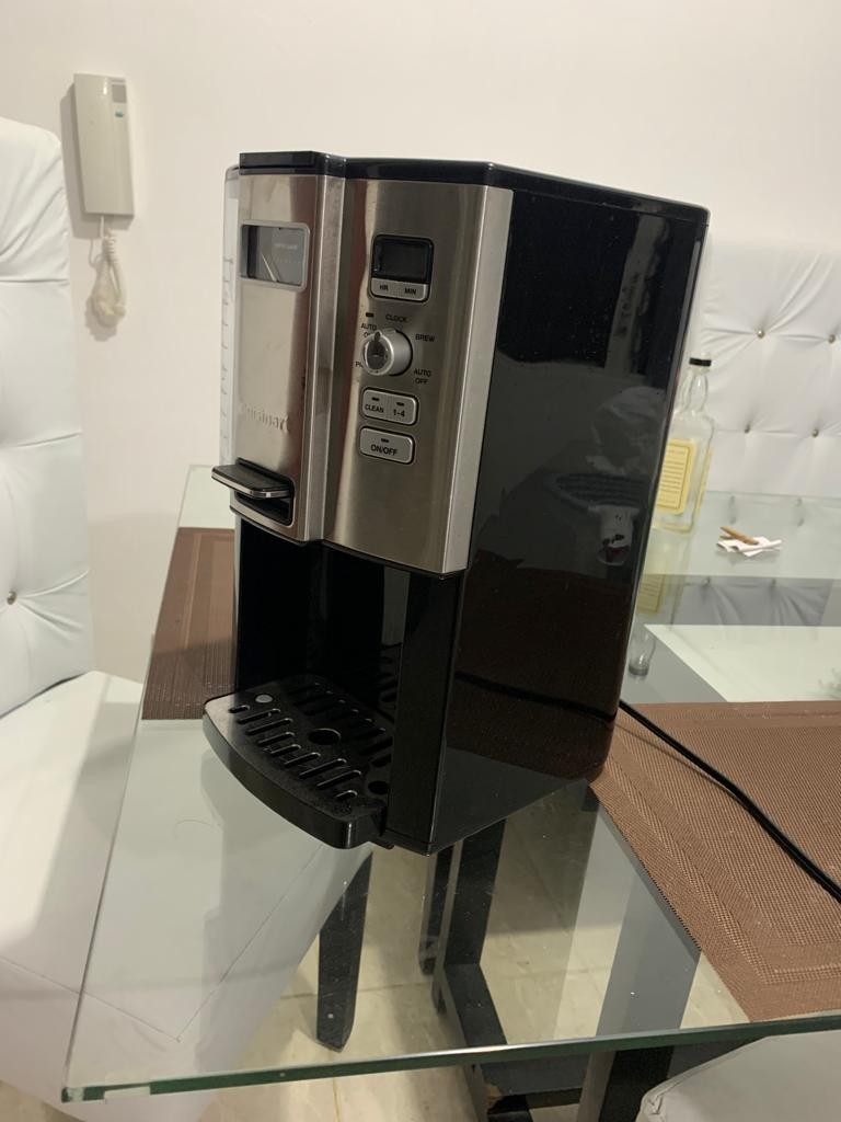 electrodomesticos -  Cafetera programable de 12 tazas 2