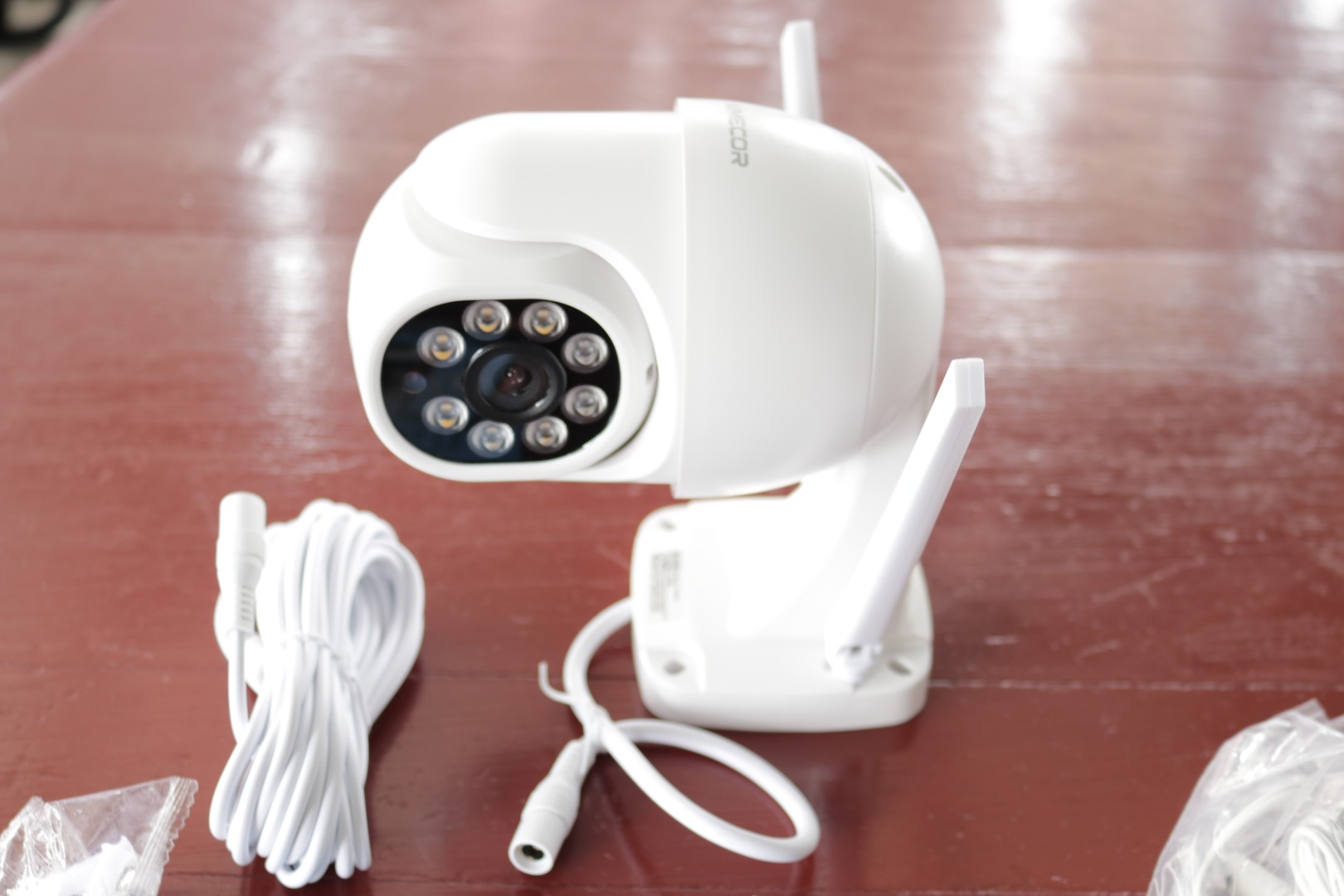camaras y audio - Cámara de seguridad para exterior FHD 1080P Pan/Tilt 2.4G; con Wi-Fi.  4