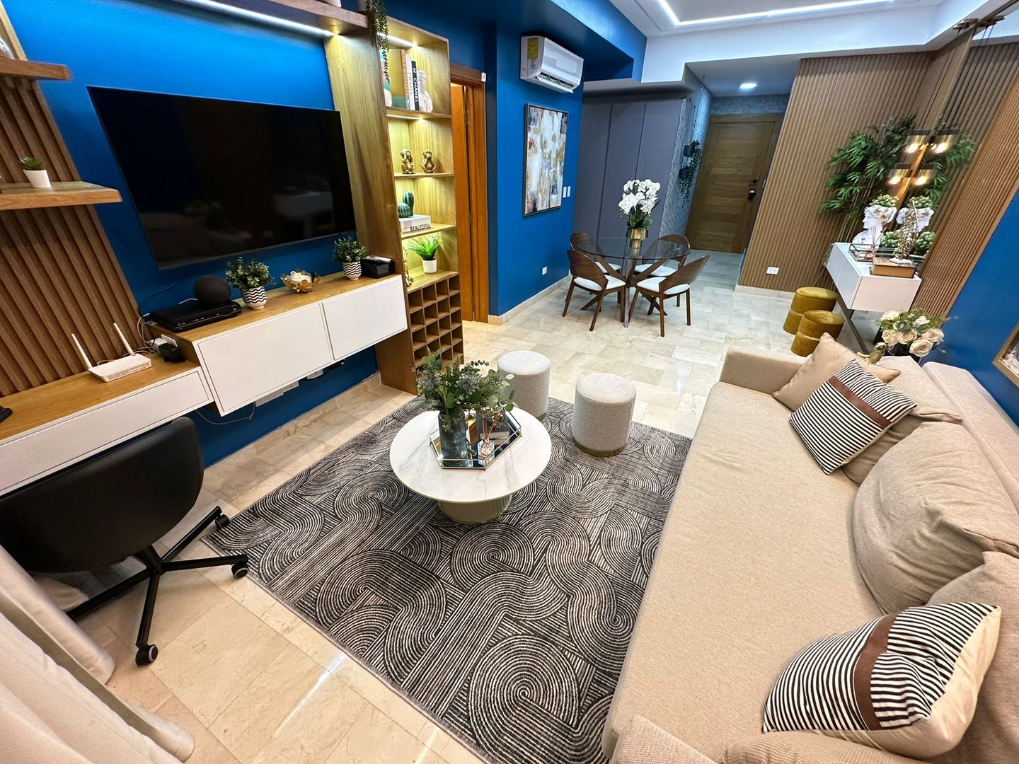 apartamentos - Apartamento amueblado en Piantini  0