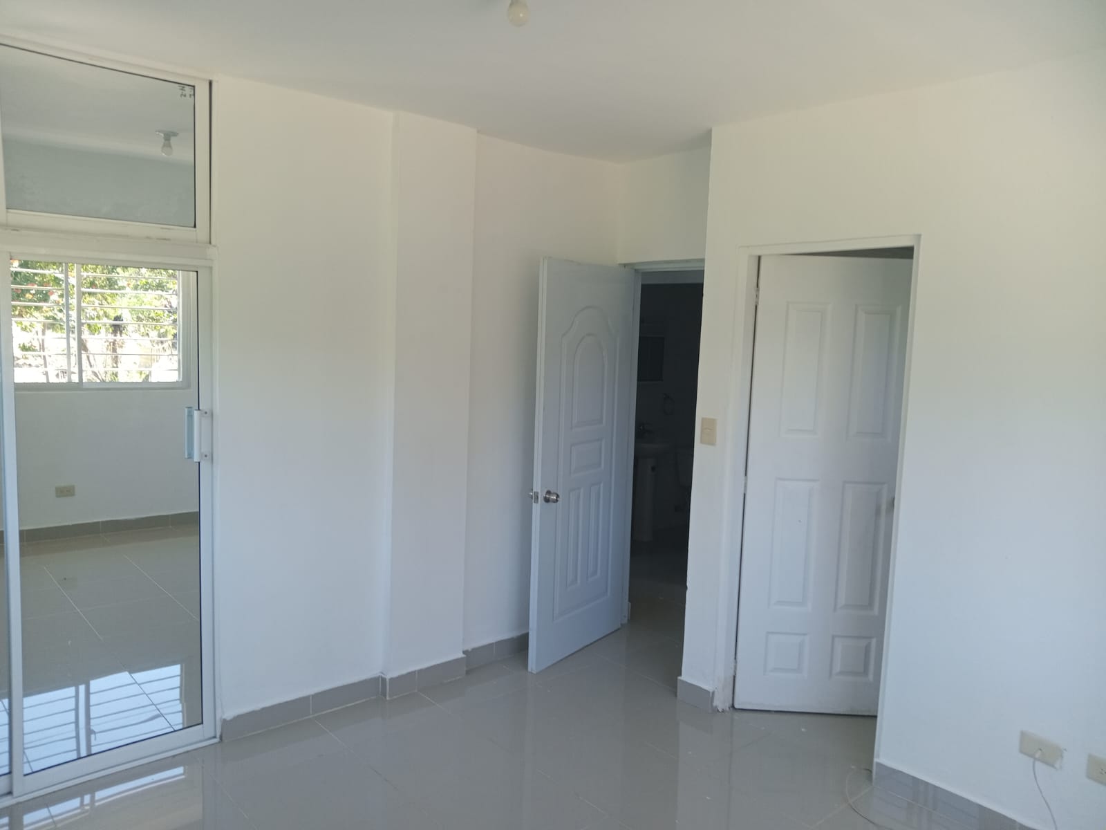 apartamentos - Se vende apartamento en Villas Naco 
km13 Autopista Duarte  7