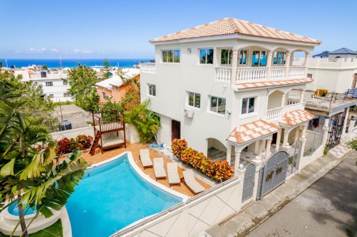 casas - Casa con piscina y una vista espectacular al mar y la montaña 