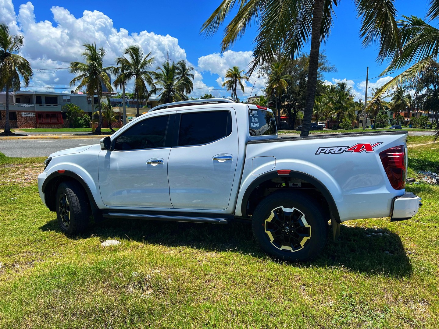 jeepetas y camionetas - Nissan Frontier np300 Le 2023 la más full  9