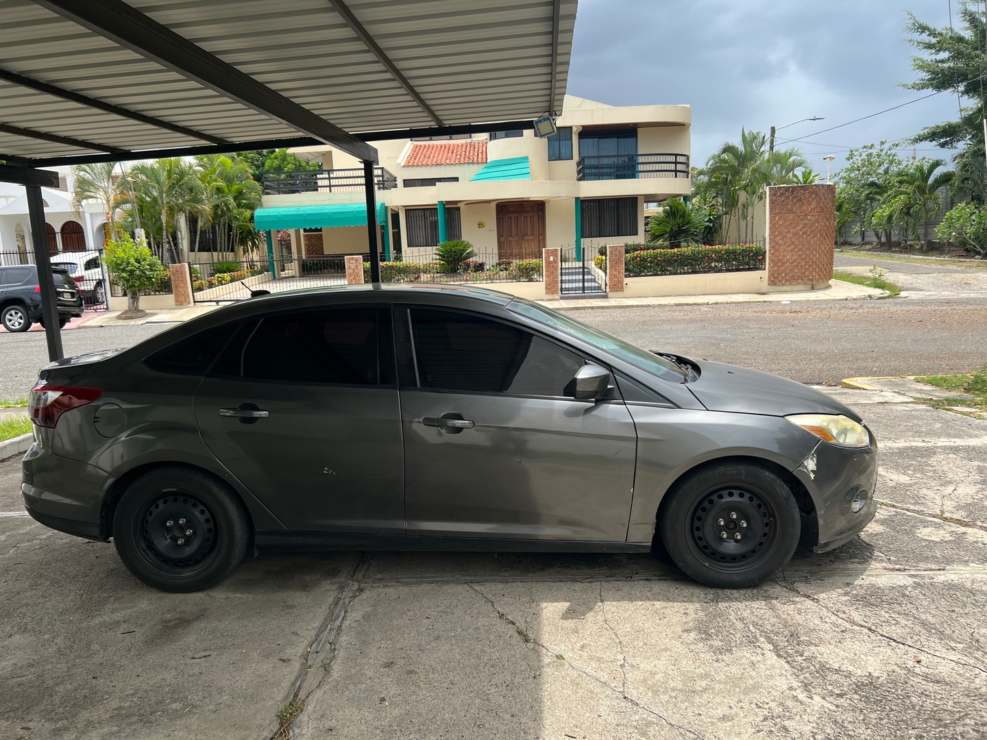 carros - Vehículo en excelente condiciones, transmisión nueva. 1