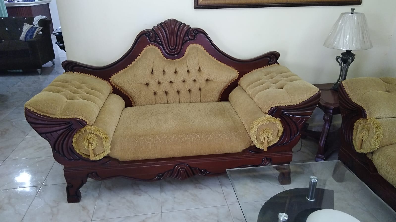 muebles y colchones - Vendo Muebles de caoba y juego de comedor, negocia 0