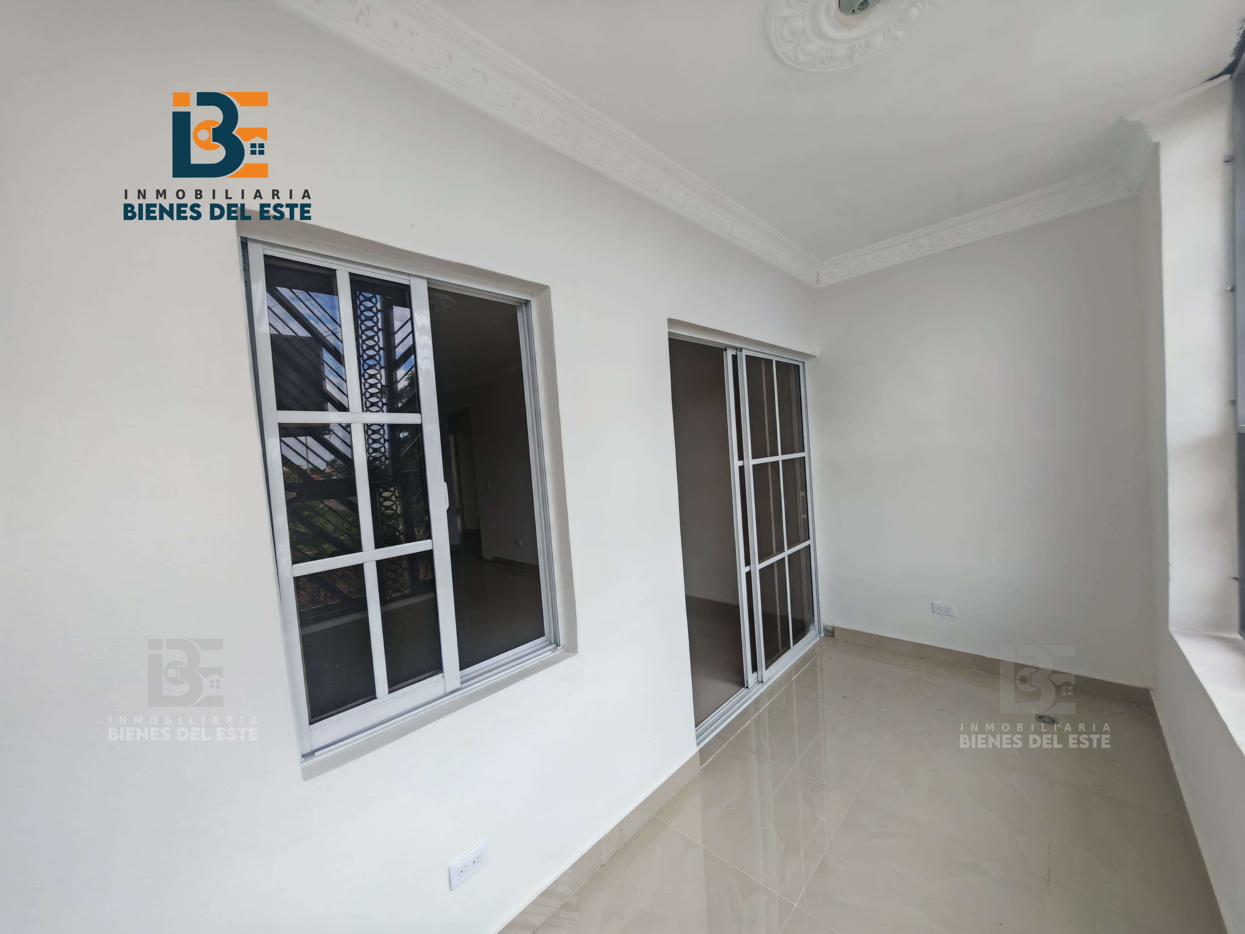 apartamentos - Se Alquila Apartamento de Tres habitaciones en SPM 6