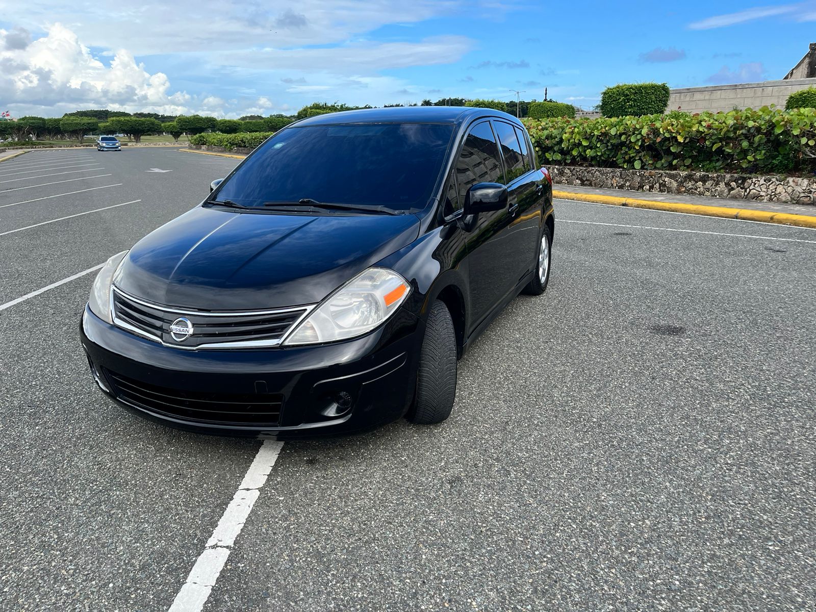 carros - Nissan Versa  1