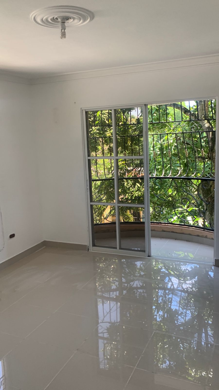 apartamentos - hermoso apartamento en 3er nivel en venta 2