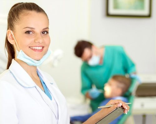 empleos disponibles - SE SOLICITA AUXILIAR DENTAL   
