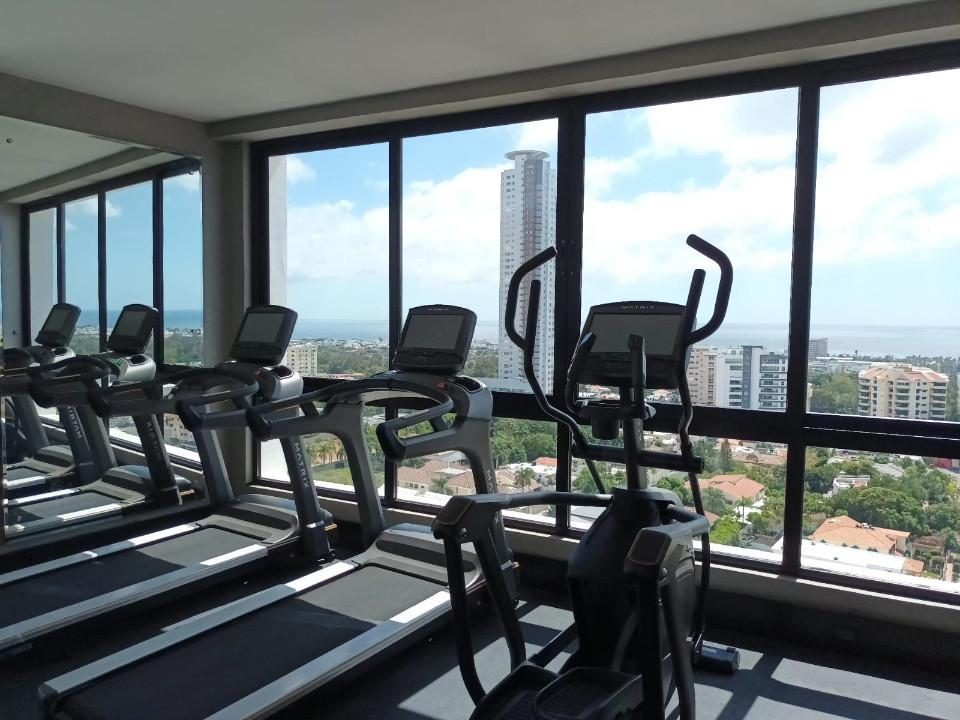 apartamentos - Alquiler Apartamento con Linea Blanca en la Av. Sarasota 4