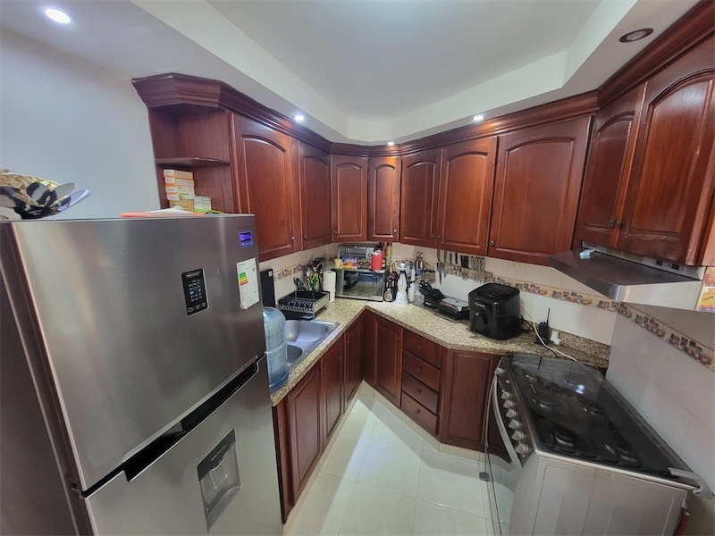 apartamentos - Venta de apartamento en Alma rosa 2 Santo Domingo este 3er nivel de 144mts 5