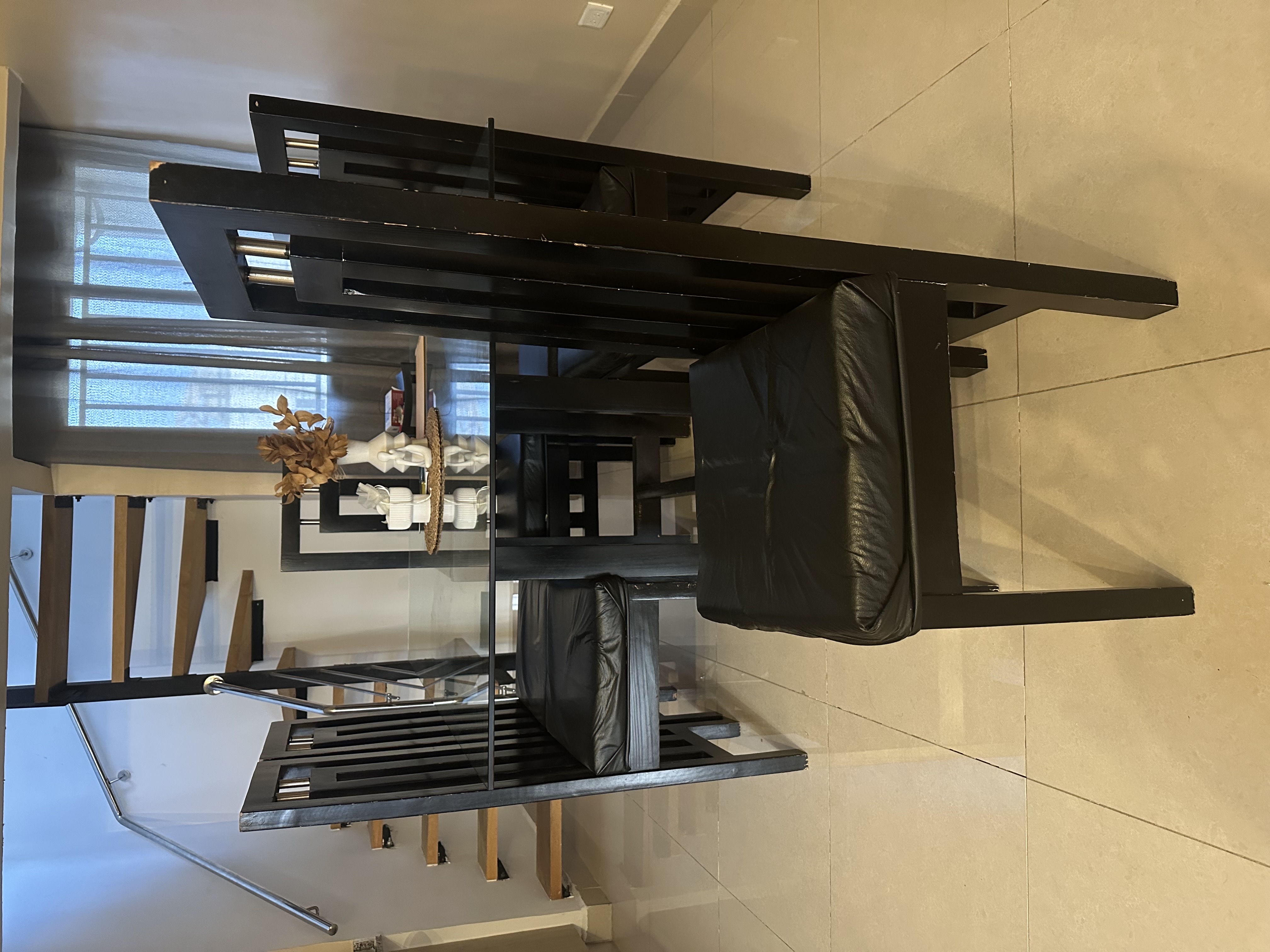 muebles y colchones - Sillas de Comedor Modernas COMO NUEVAS 2