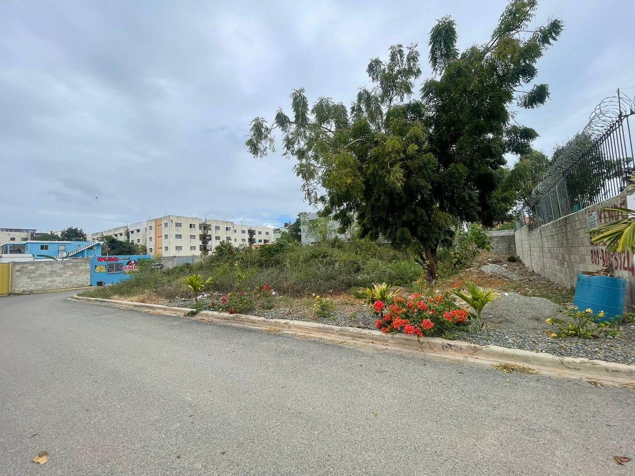 solares y terrenos - Solar en venta en Amalia, Santo Domingo Este