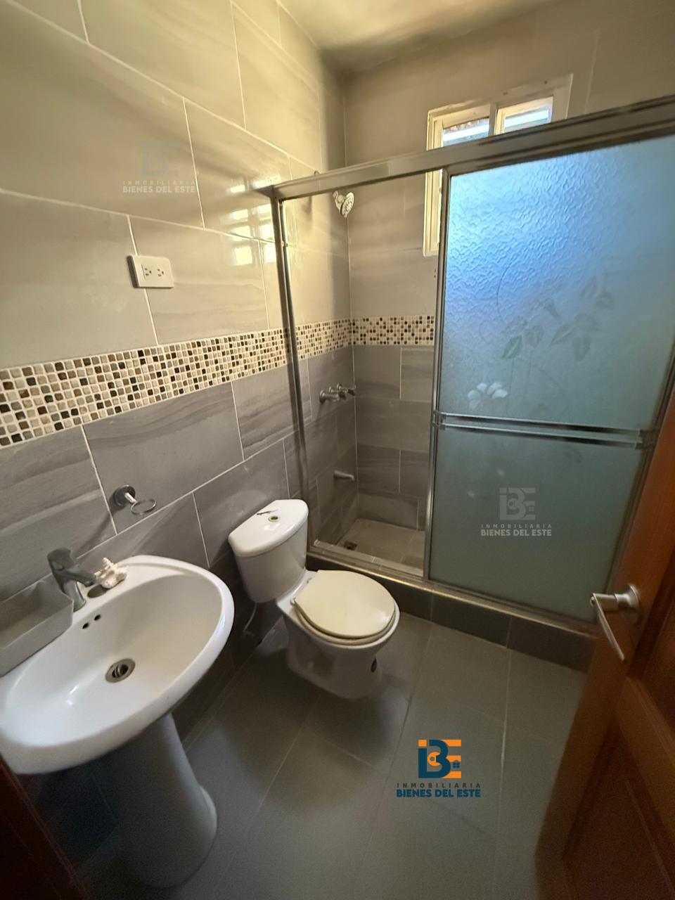casas - DE VENTA casa de dos niveles con (4) habitaciones 7