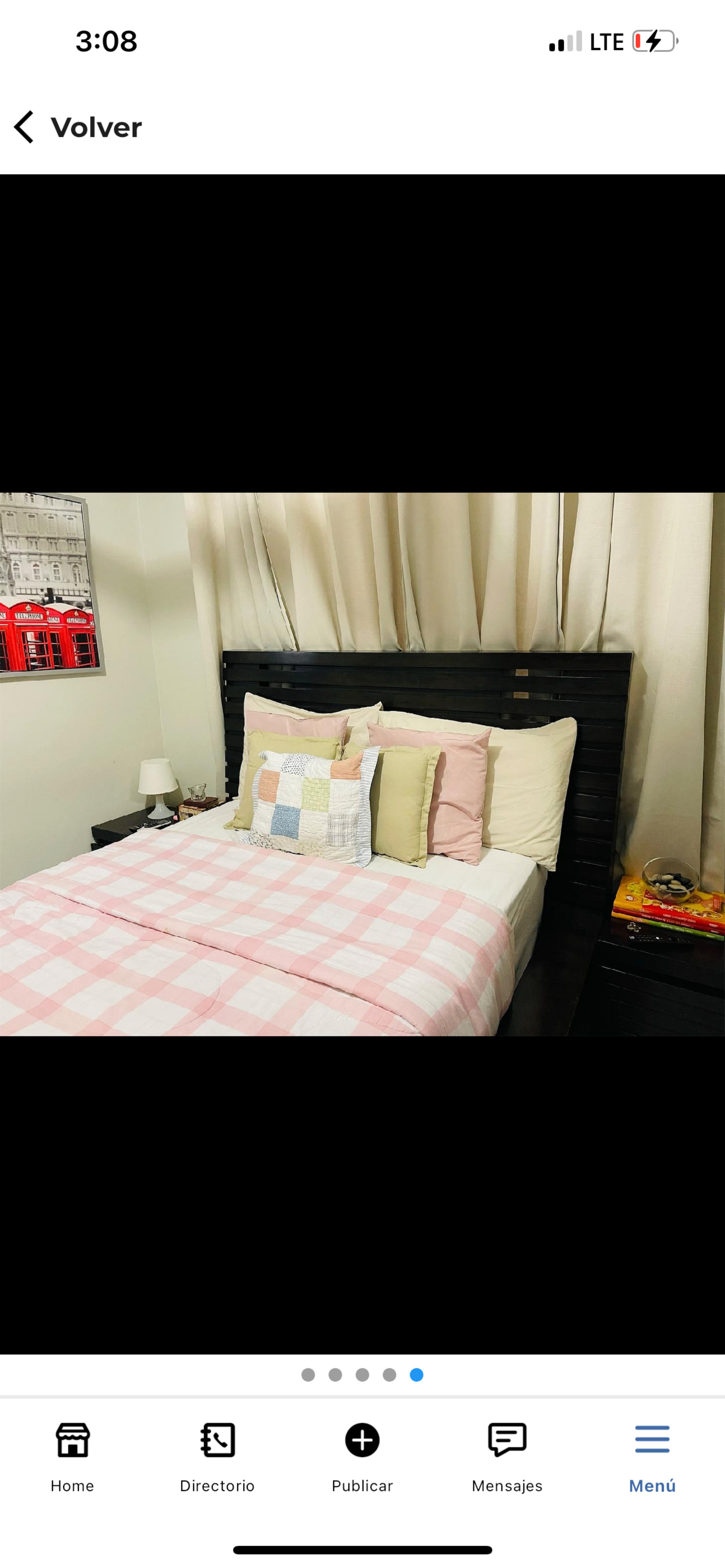 muebles y colchones - cama y colchón de Almacenes Unidos con dos mesas de noche