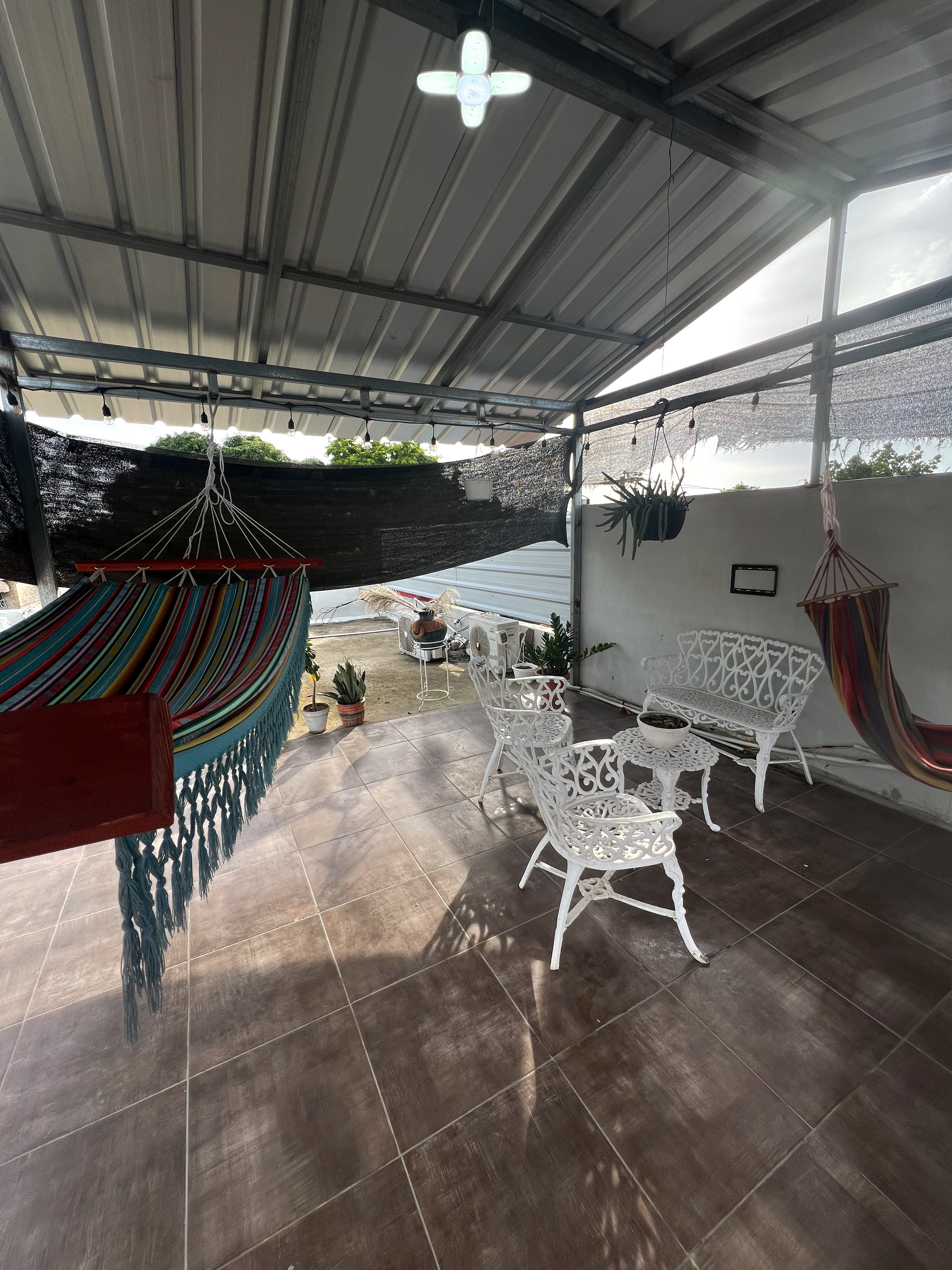 casas - SE VENDE CASA CON LOCALES COMERCIALES  9