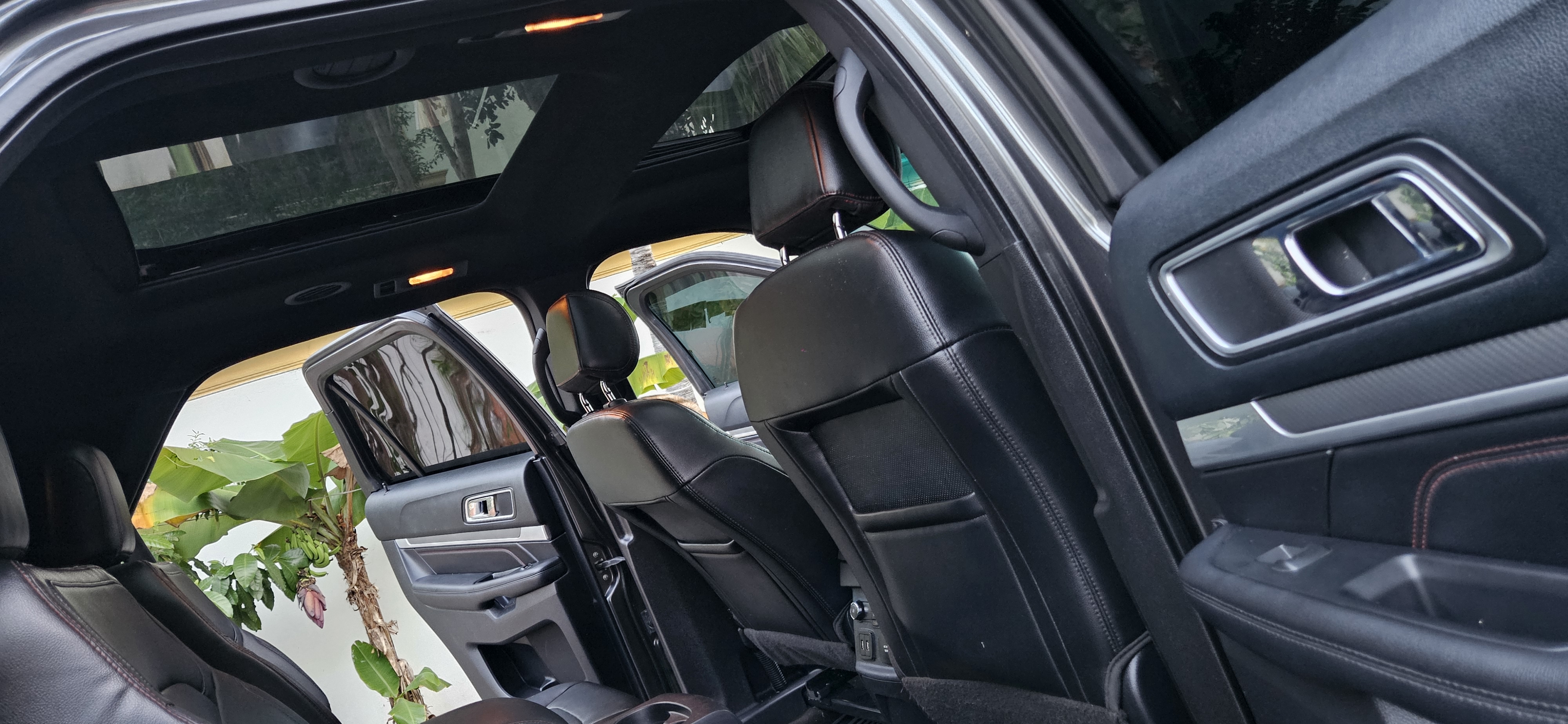 jeepetas y camionetas - Ford Explorer sport Panorámica  5